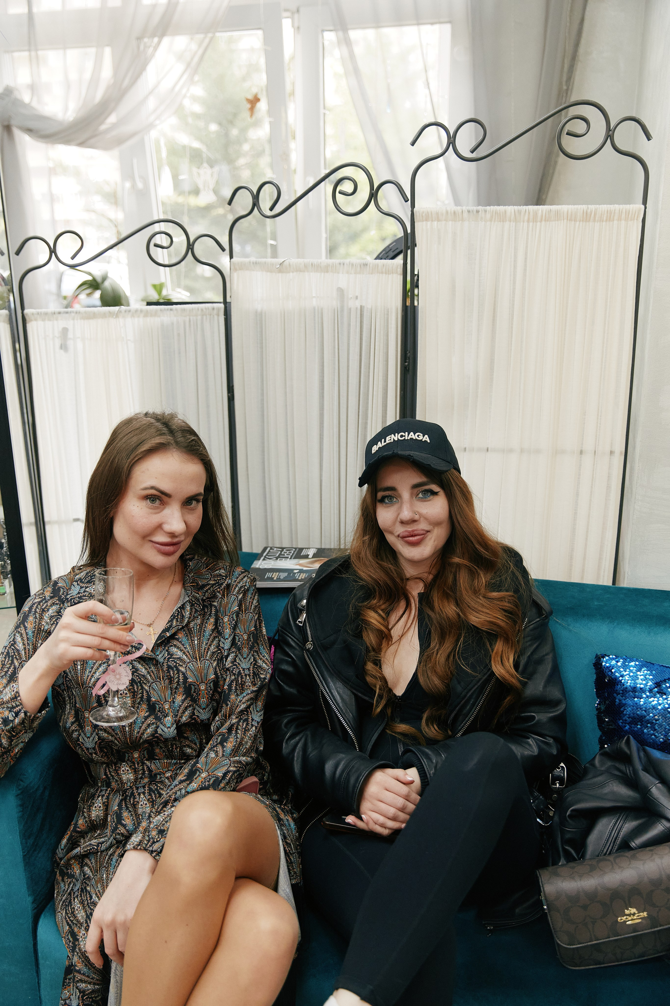 Один день с блогерами в АНГЕЛ ПАРФЮМ 16.04. Свадебный репортажный фотограф краснодар максим дремов дрёмов фотосессия студия цена