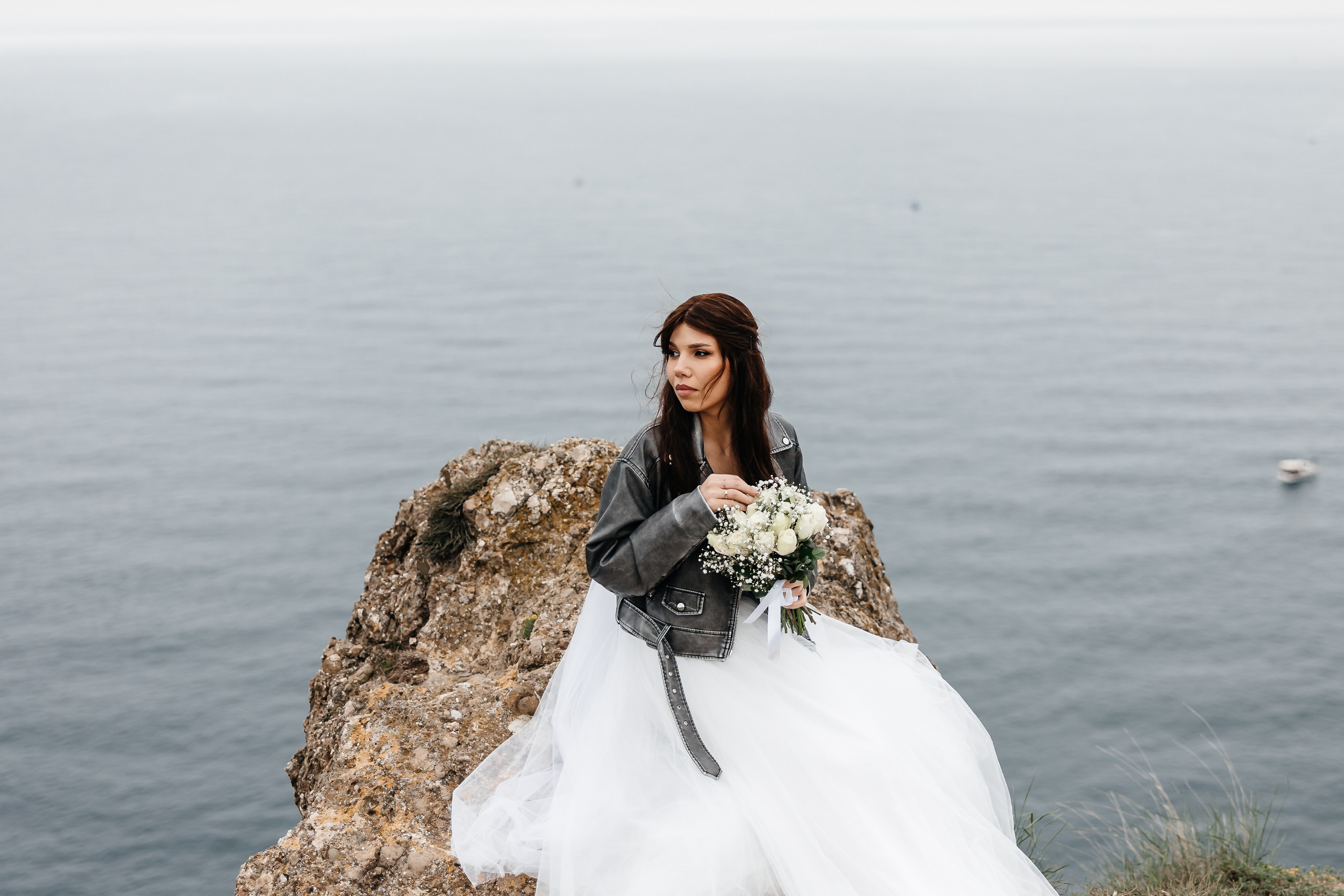 Анонс свадьбы Маргариты и Андрея. Туман на холмах Балаклавы. Свадебный фотограф в Крыму и Севастополе Ольга Баскакова