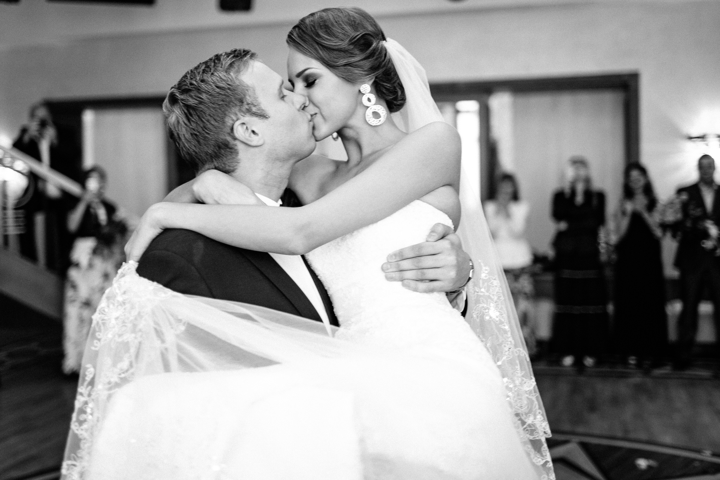 Свадьба Ильи и Оксаны в Сыктывкаре. Фотограф Антон Бубликов Сыктывкар