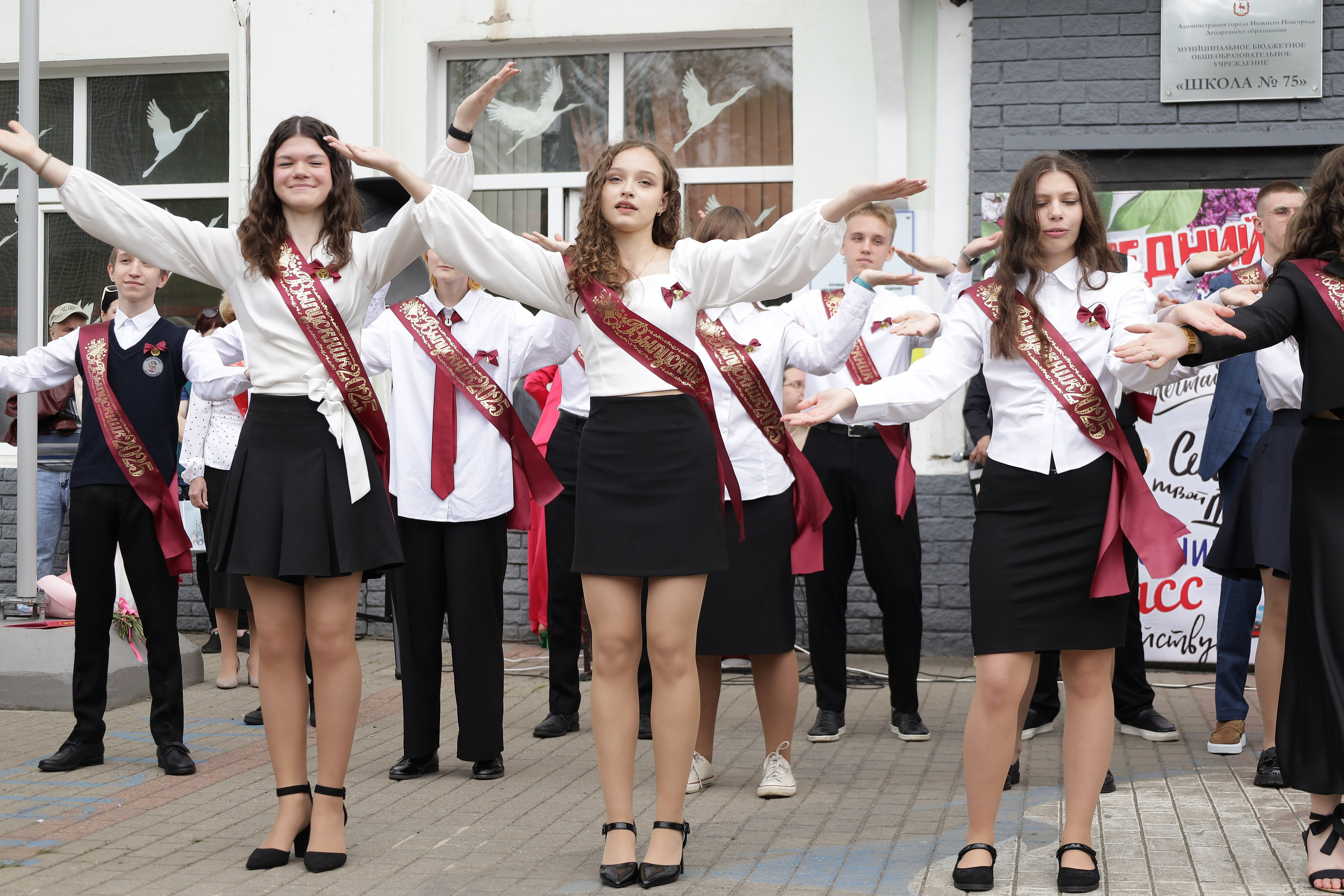 Последний звонок. Фотограф Надршина Лилия