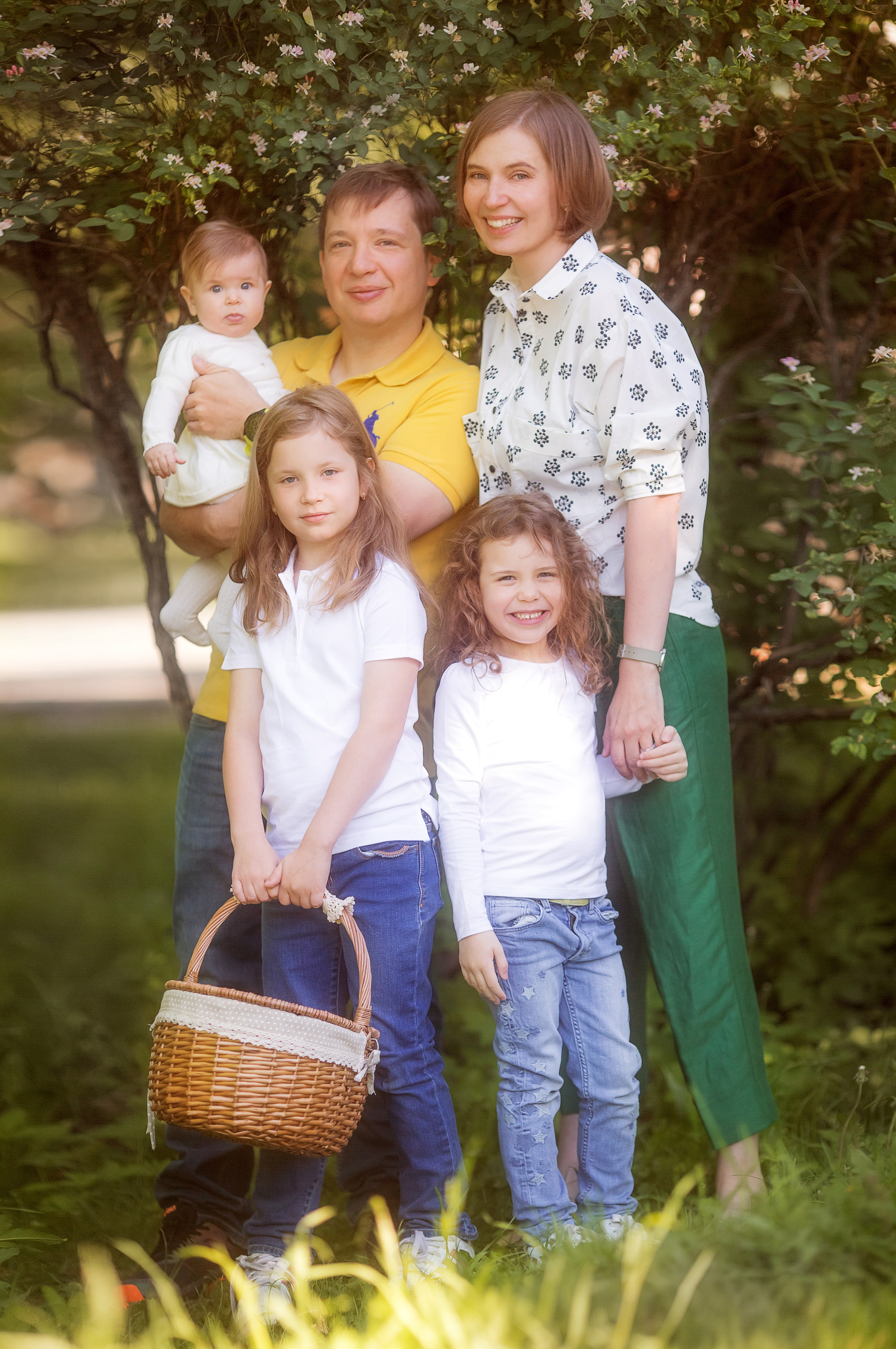 4 фотосессии одной семьи. Зима, весна, лето и осень. צלם ואמן ילדים ומשפחה