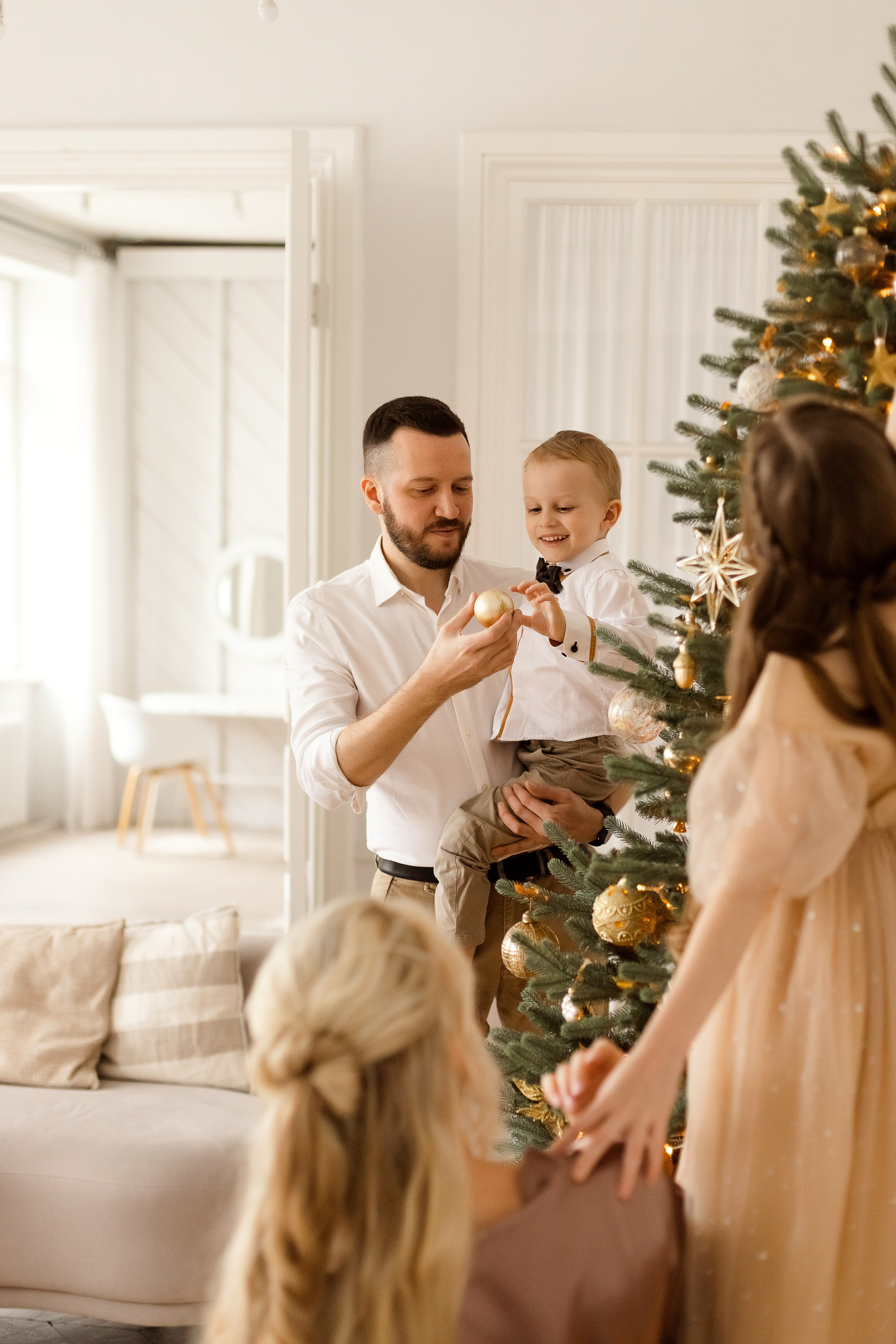 Новогодняя семейная съемка в Villa Nina. Семейный фотограф в Екатеринбурге Маргарита Курносова