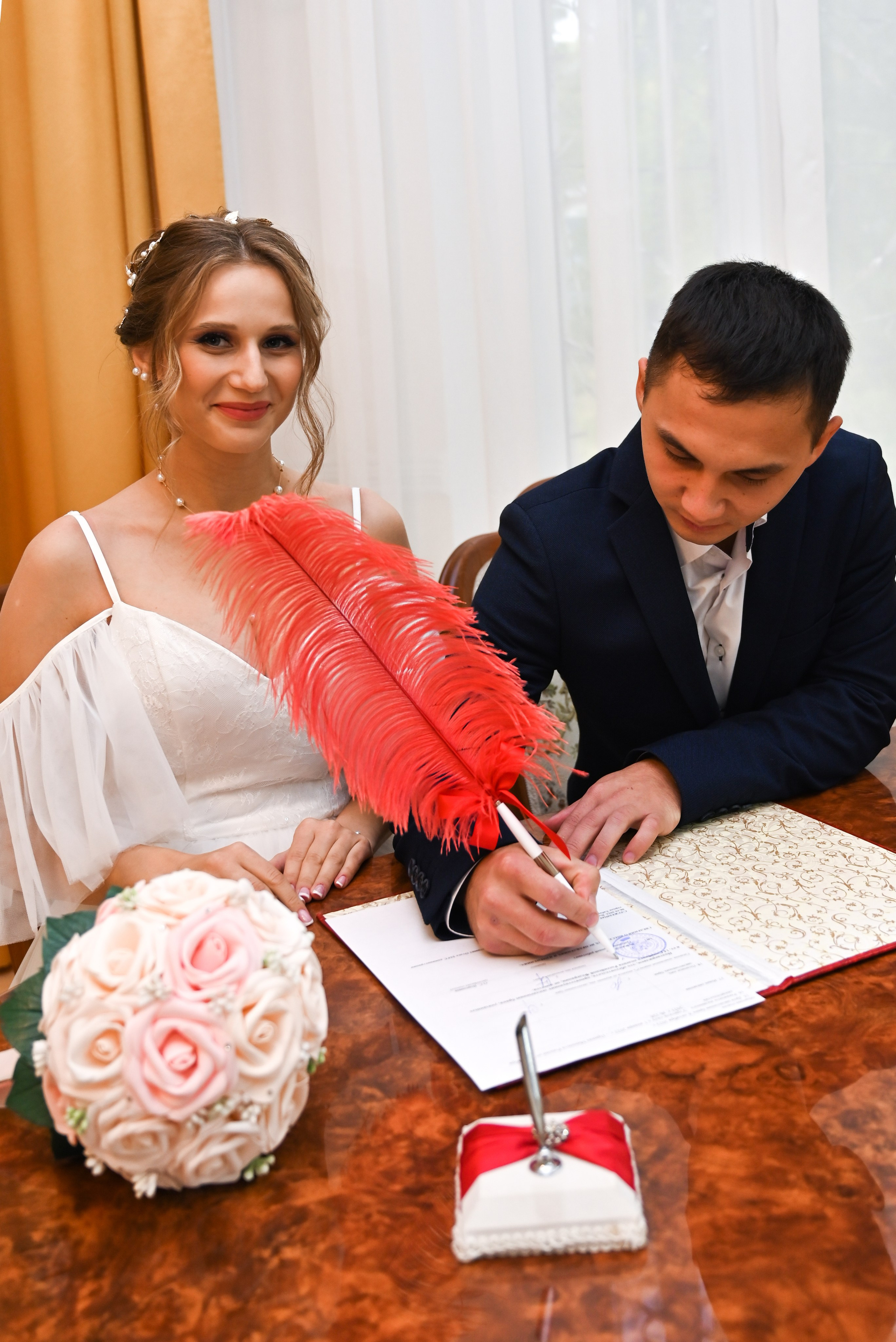 Свадьба Натальи и Ярослава (Регистрация брака + прогулка). Свадебный и семейный фотограф в Хабаровске Оксана Новикова