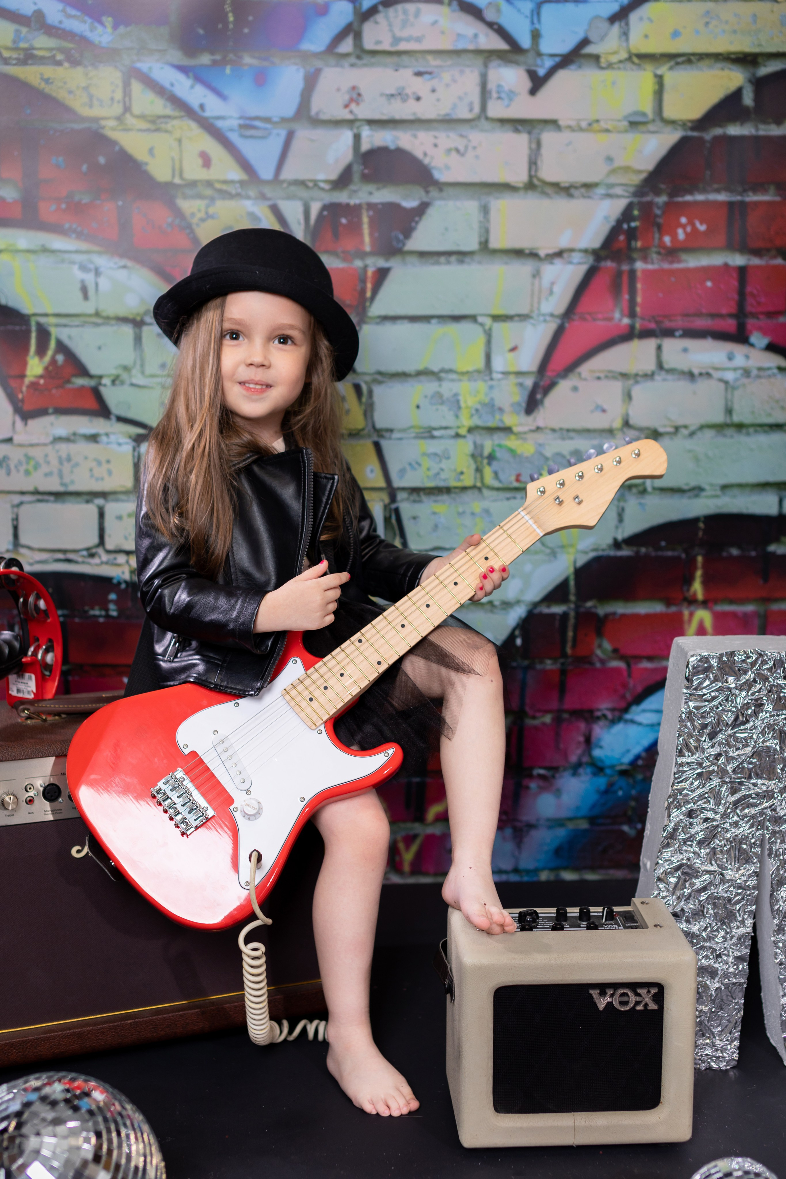 Фотопроект «Музыкальная лаборатория». Надежда Рыжова, портретная и контент-съемка в Челябинске