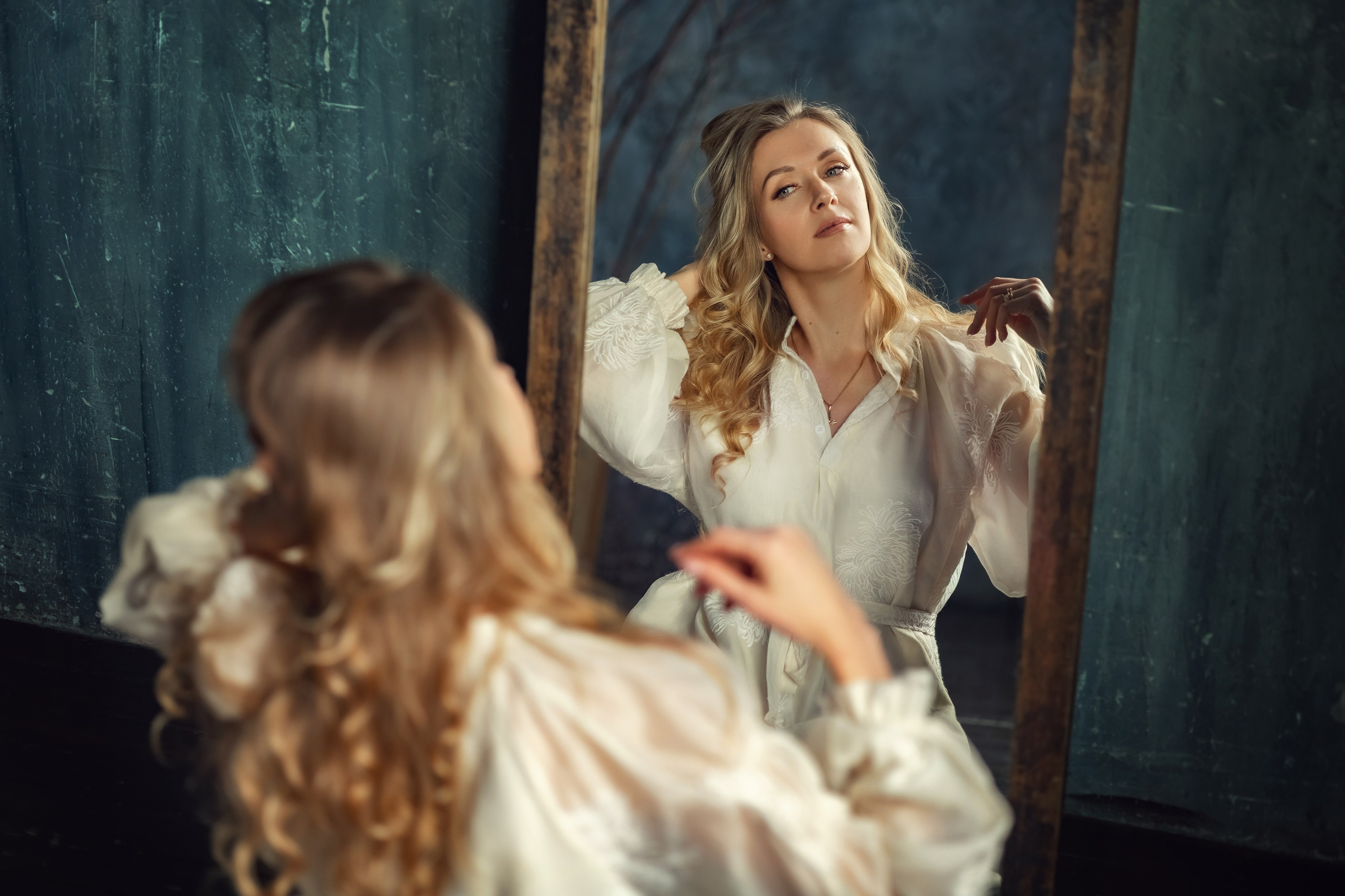 Женский художественный портрет в студии. Семейный и детский фотограф в Москве Анна Чертополох