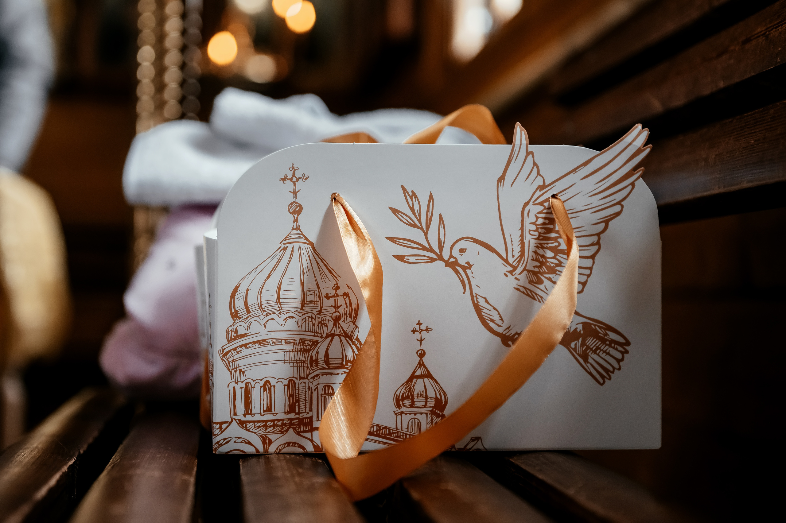 Екатерина, Храм страстотерпца царя Николая пос. Чкаловский. Свадебный и семейный фотограф Виктория Носачёва. Щелково, Москва и МО