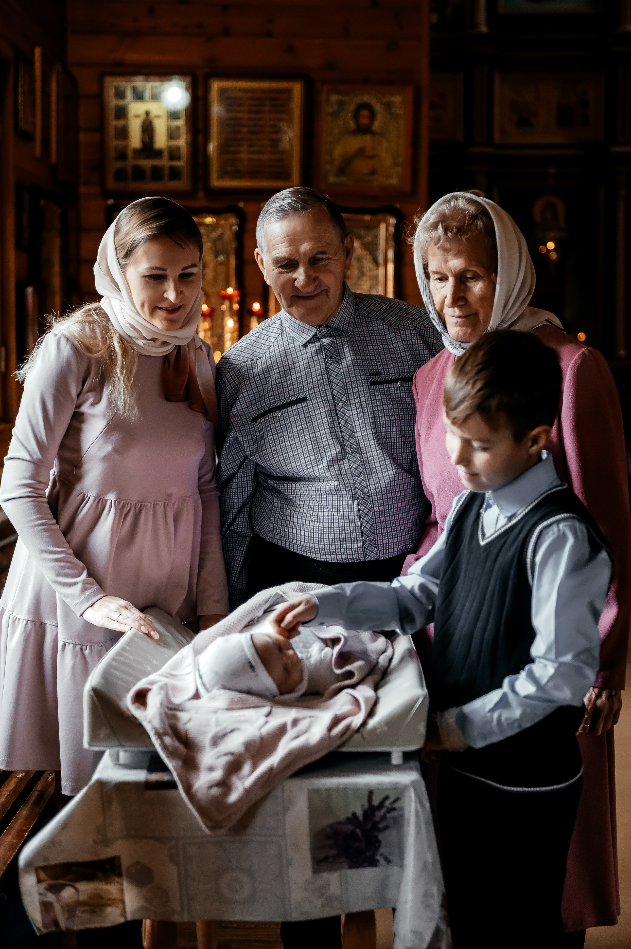 Екатерина, Храм страстотерпца царя Николая пос. Чкаловский. Свадебный и семейный фотограф Виктория Носачёва. Щелково, Москва и МО