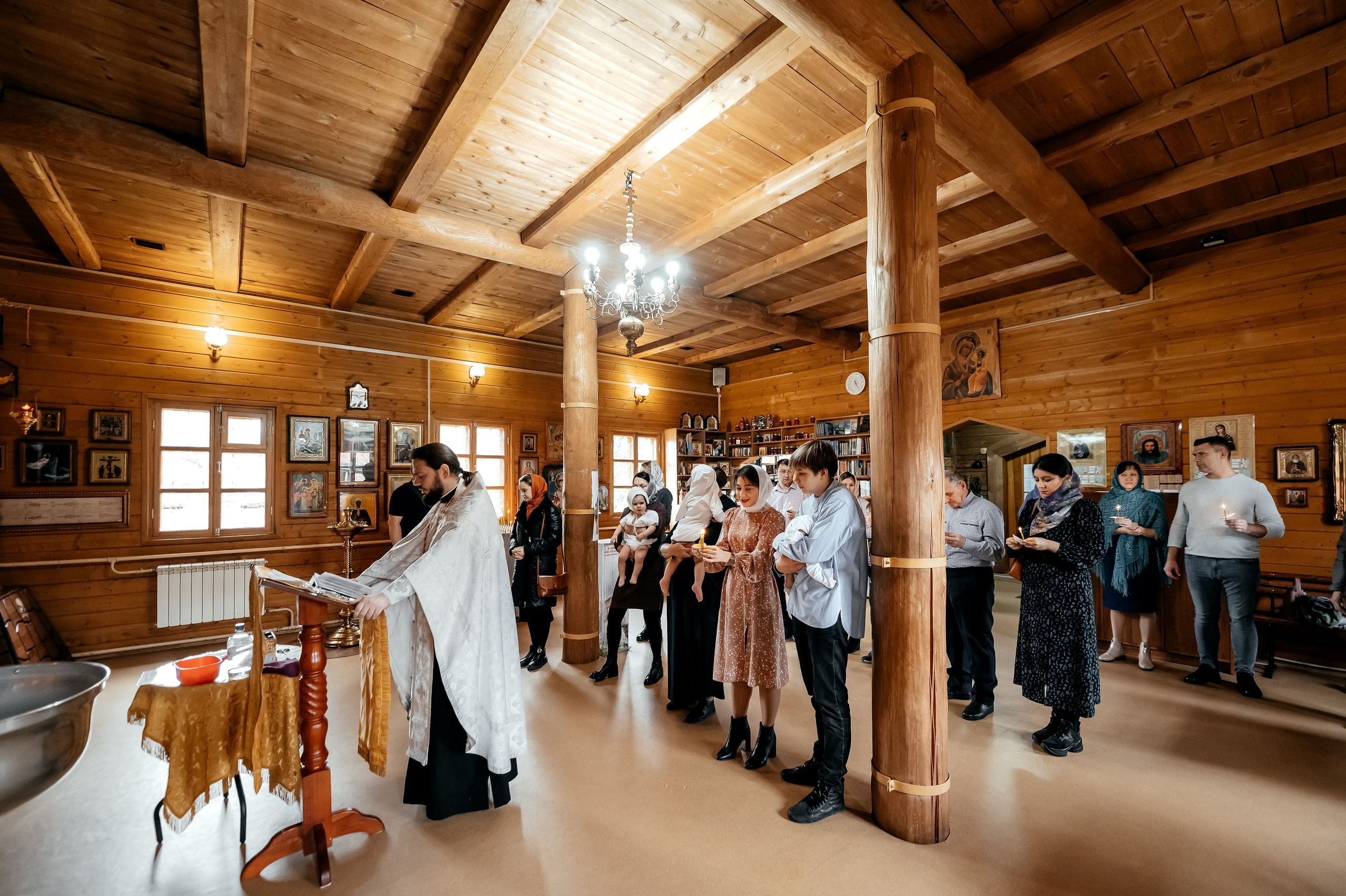 Екатерина, Храм страстотерпца царя Николая пос. Чкаловский. Свадебный и семейный фотограф Виктория Носачёва. Щелково, Москва и МО