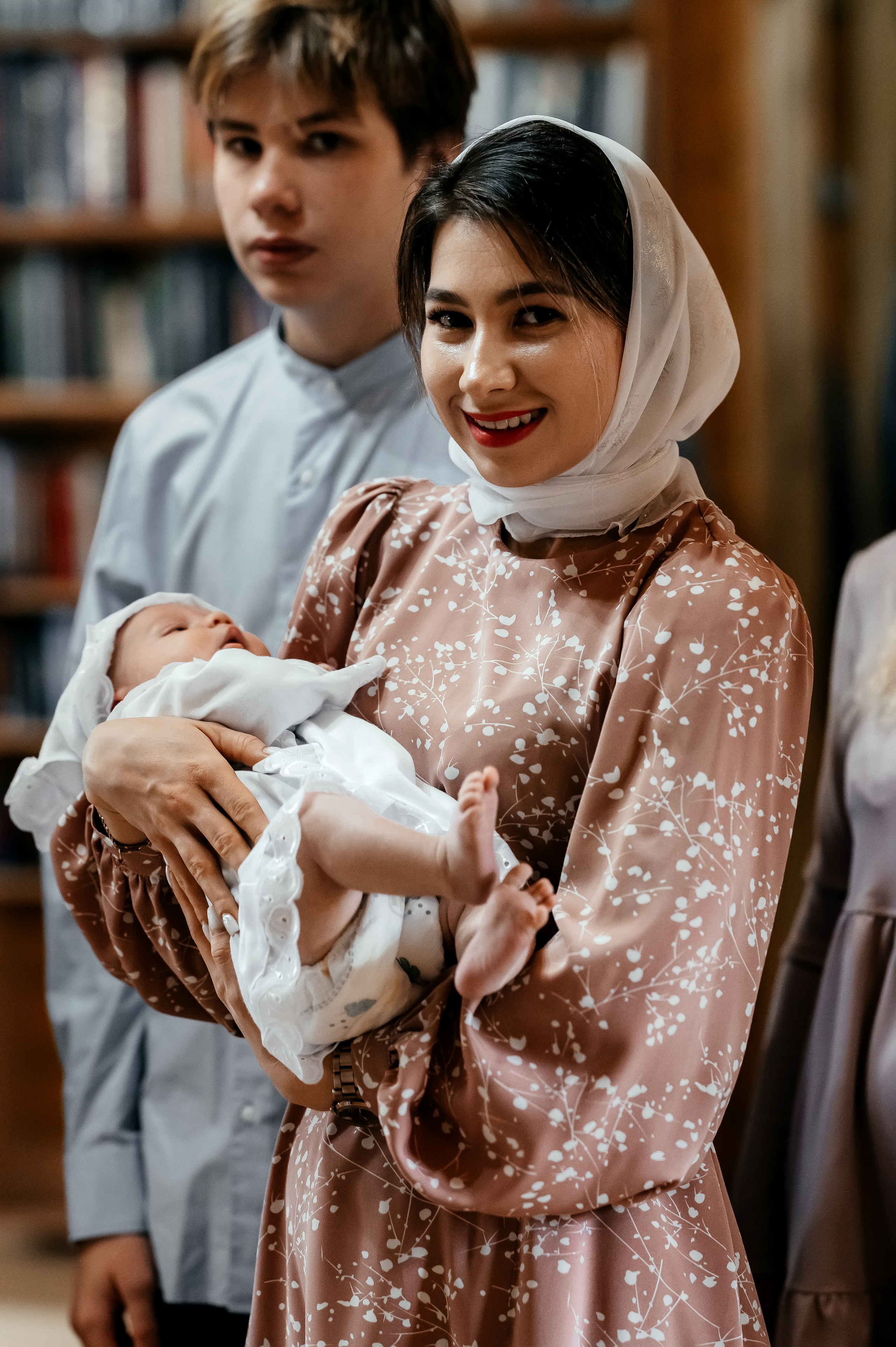 Екатерина, Храм страстотерпца царя Николая пос. Чкаловский. Свадебный и семейный фотограф Виктория Носачёва. Щелково, Москва и МО