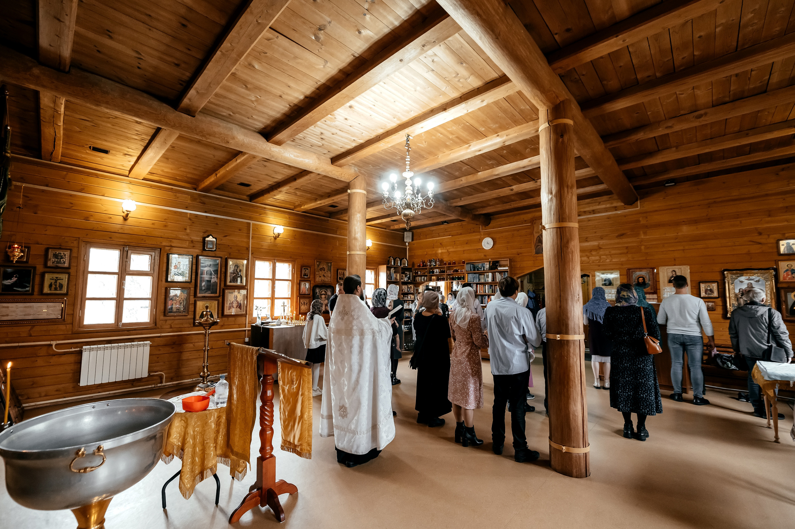 Екатерина, Храм страстотерпца царя Николая пос. Чкаловский. Свадебный и семейный фотограф Виктория Носачёва. Щелково, Москва и МО