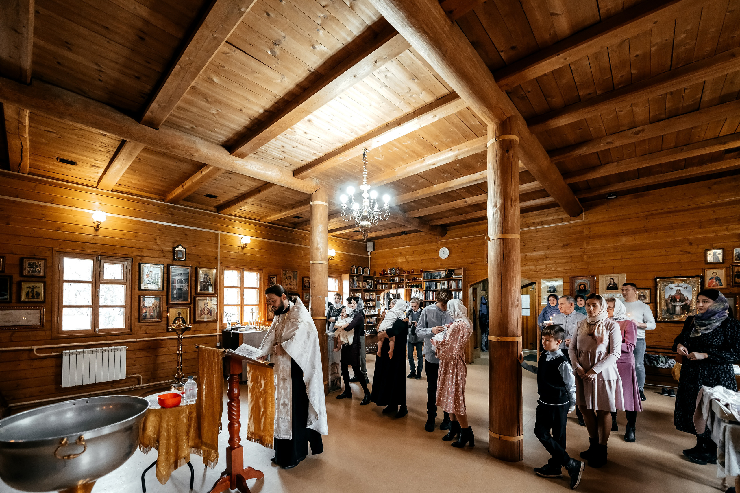 Екатерина, Храм страстотерпца царя Николая пос. Чкаловский. Свадебный и семейный фотограф Виктория Носачёва. Щелково, Москва и МО