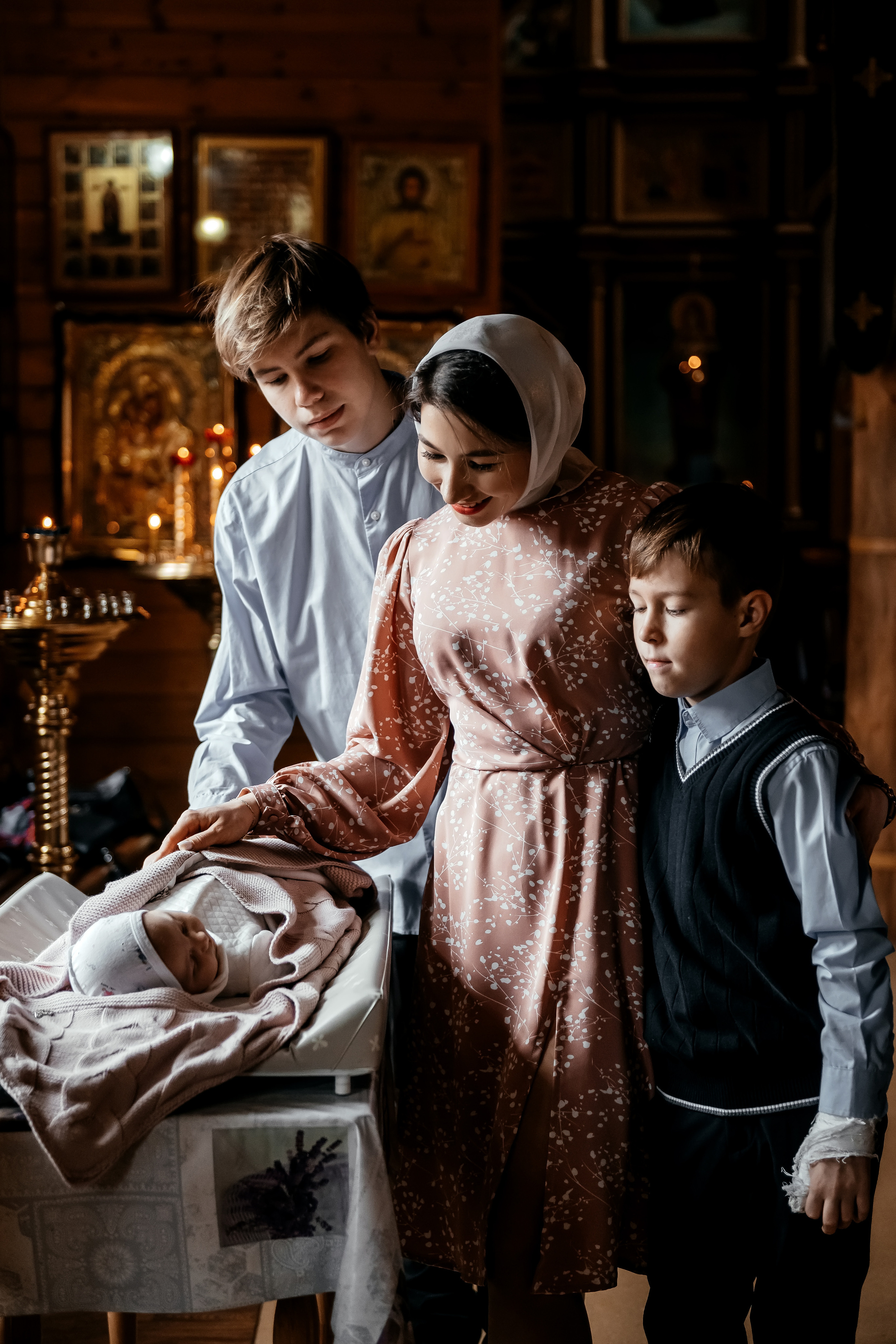 Екатерина, Храм страстотерпца царя Николая пос. Чкаловский. Свадебный и семейный фотограф Виктория Носачёва. Щелково, Москва и МО