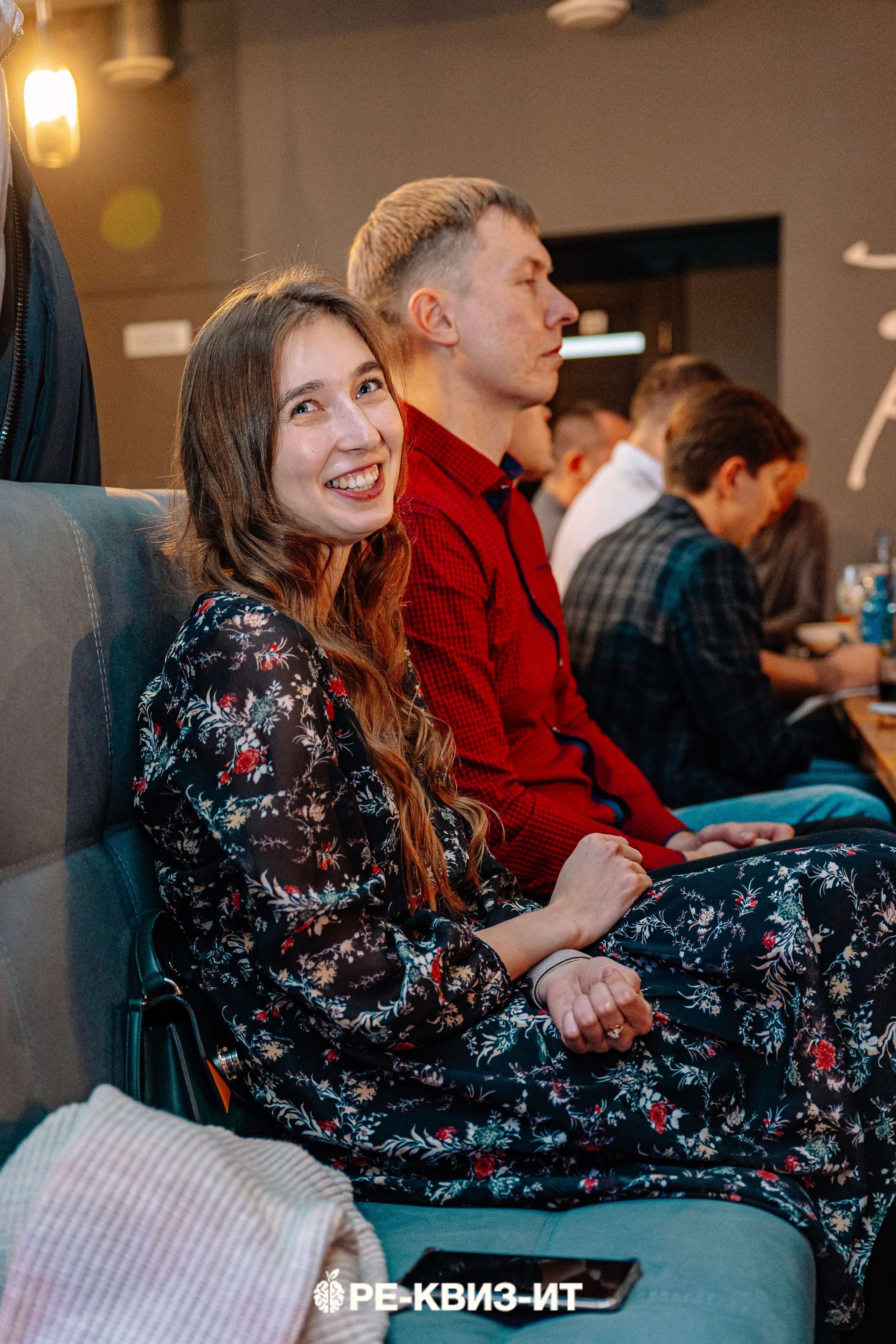 Реквизит — квиз в Зеленодольске и Волжске ZR cafe. Свадебный фотограф в Казани, и Зеленодольске Радик Мухаметов