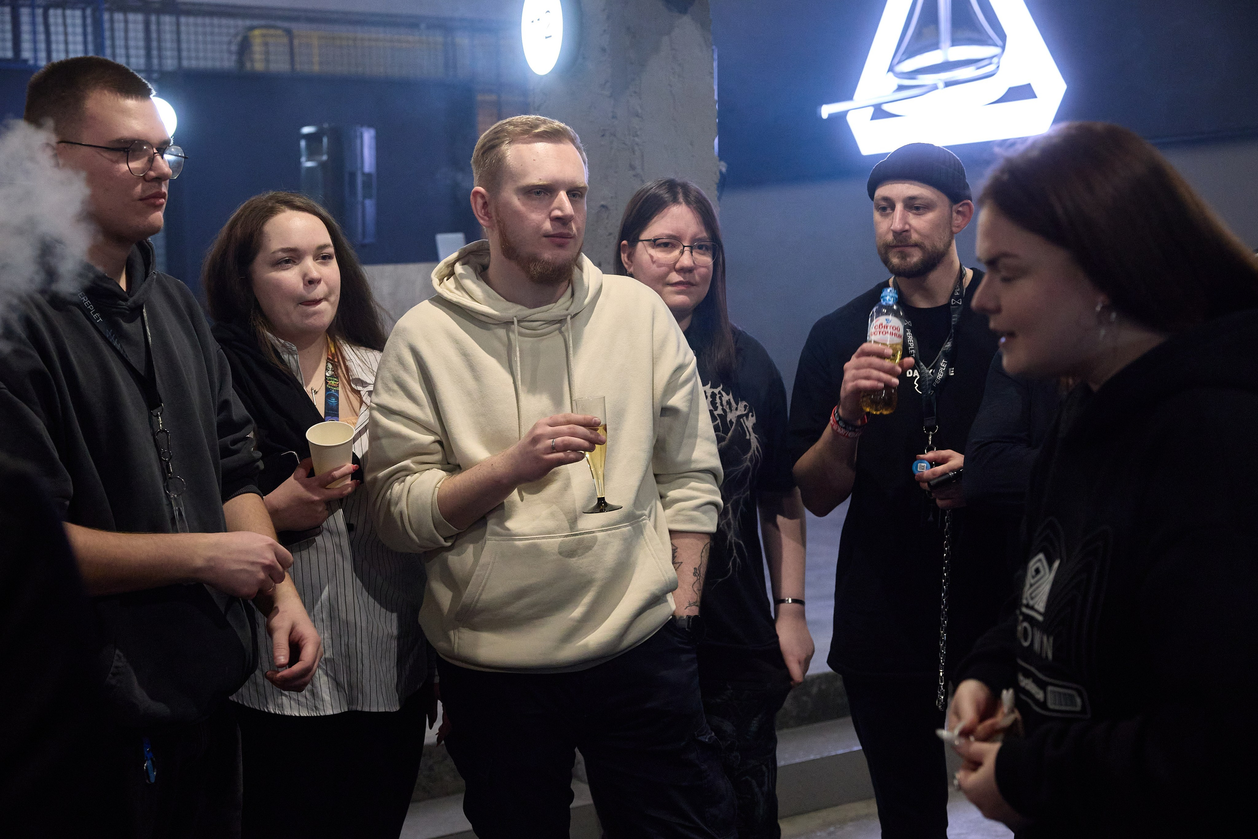 Открытие лаунж-кафе Pereplёt. 18+. Предметный и репортажный фотограф Алексей Кротов