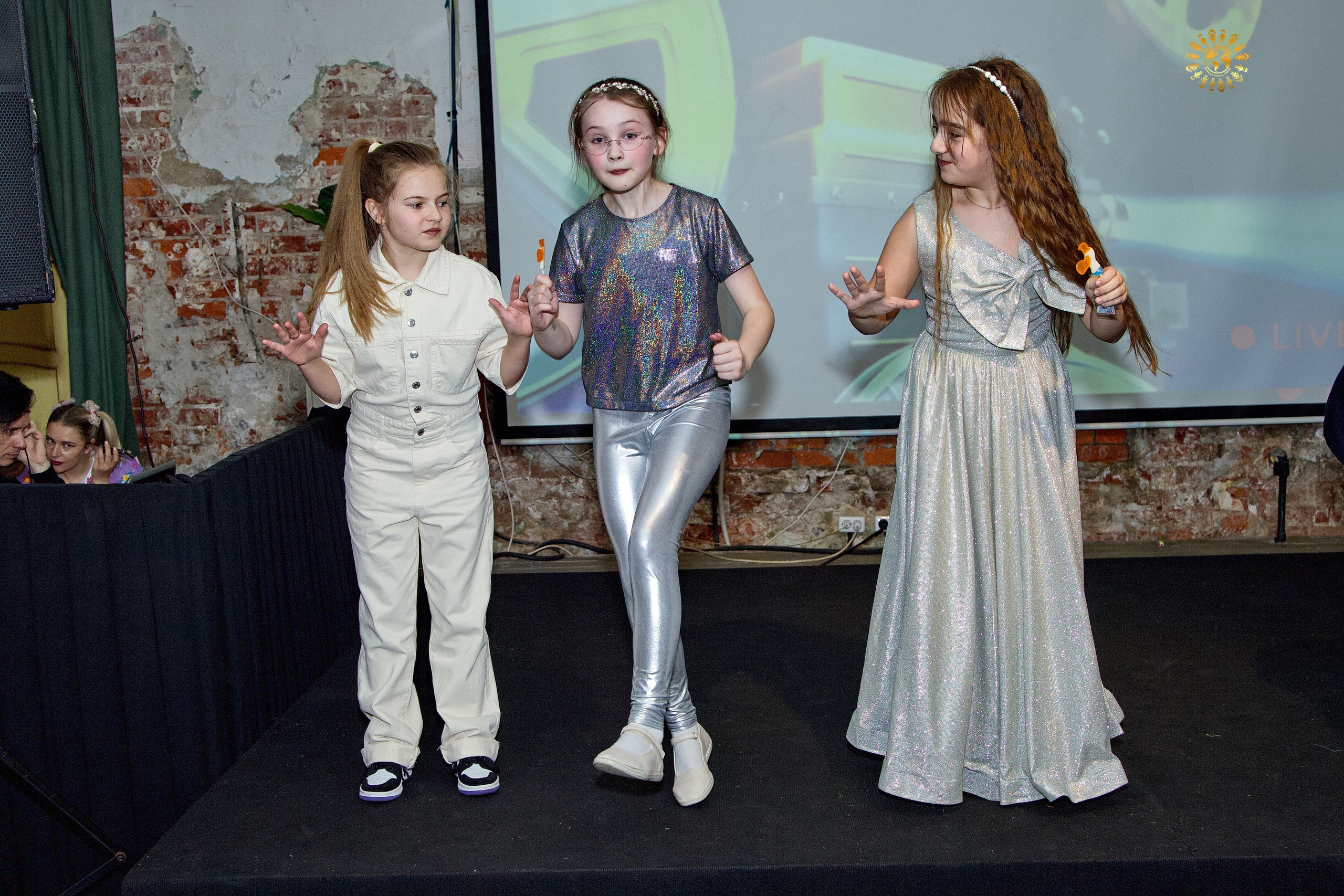 Выпускной 2023 (4-й класс, ММШ). Клуб Royal. Москва. Репортажная съемка в Москве и области. Анималистика