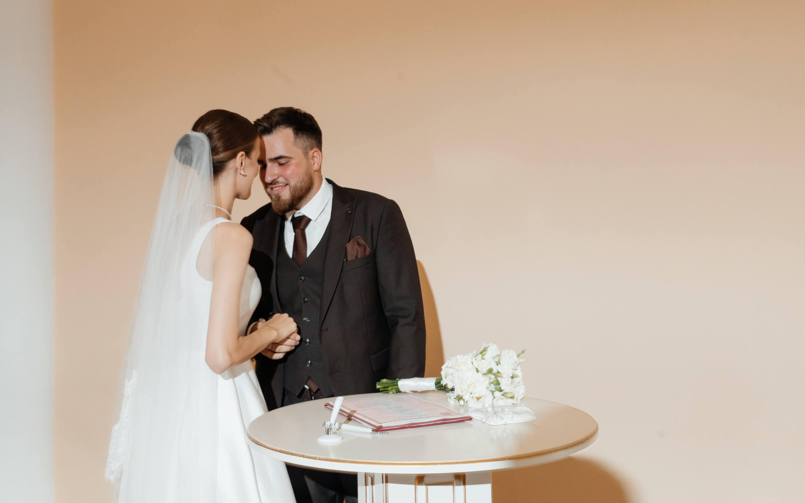 13 августа 2025: Михаил и Полина — начало семейного счастья. Фотограф Семён Гнеушев