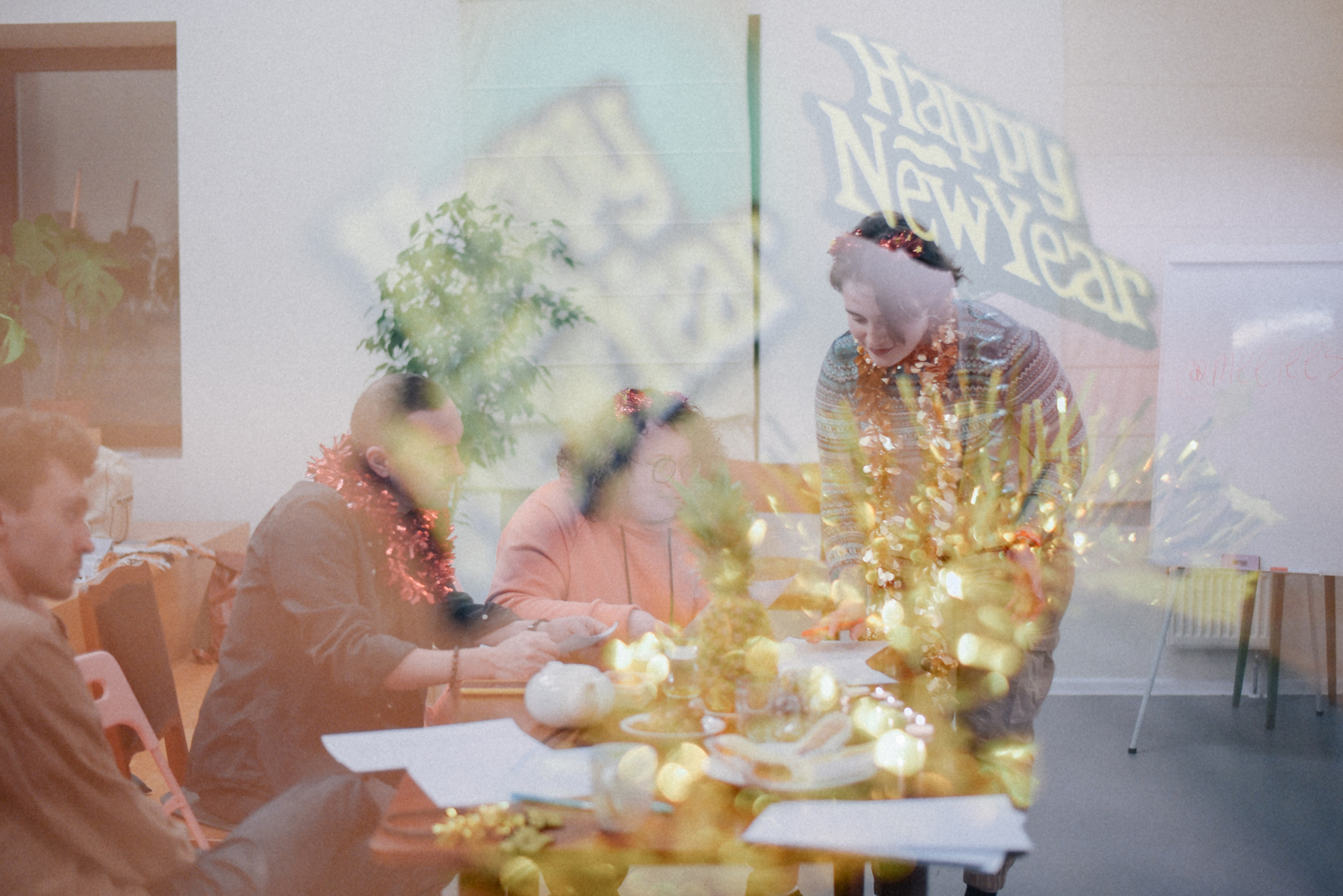 ЧТО ТЫ МЕЛЕШь Вечер вьетнамского караоке. Фотограф Лола Волна, город Москва