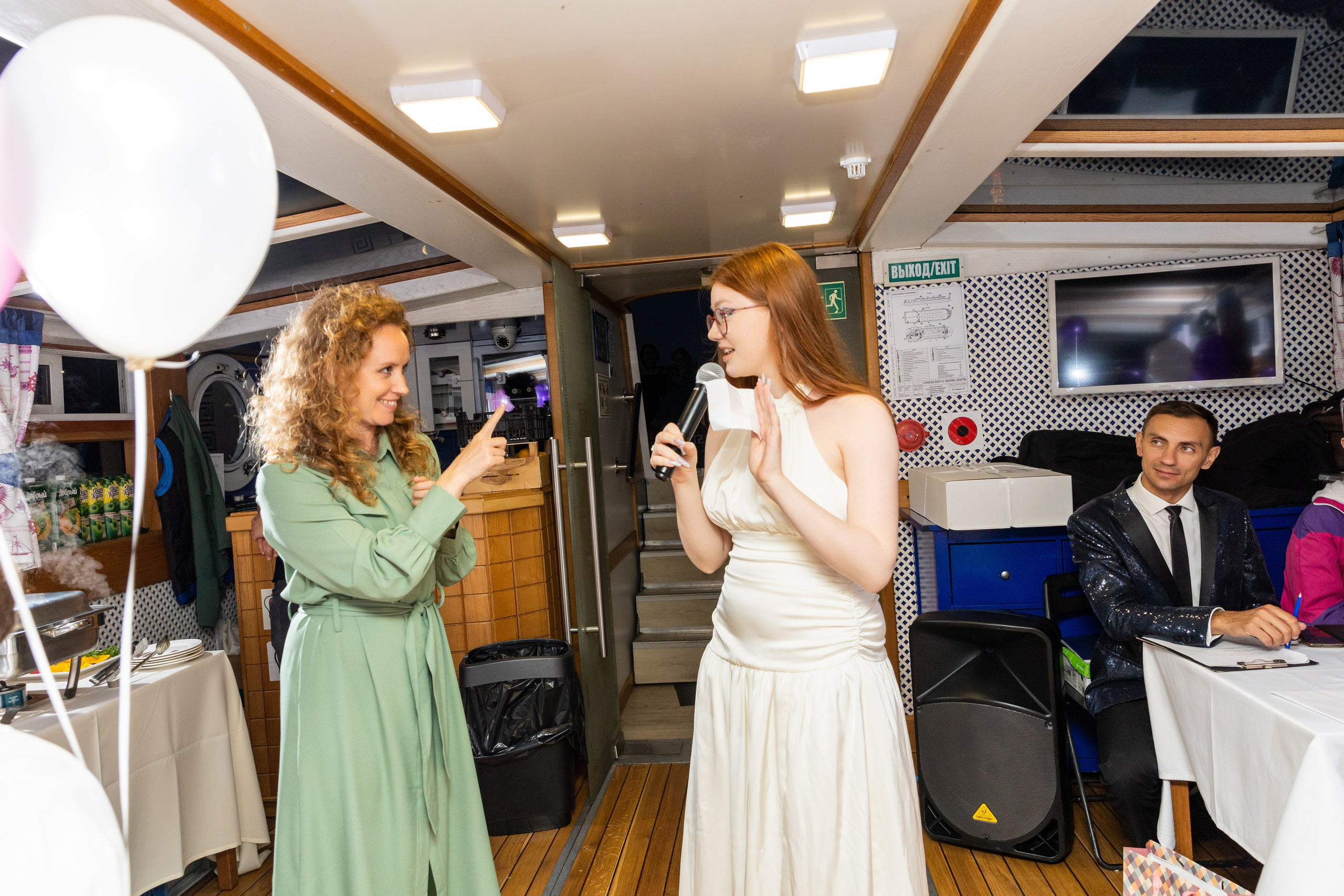 Выпускной на караблике 9 класс. Фотограф в Санкт-Петербурге Закута Ольга