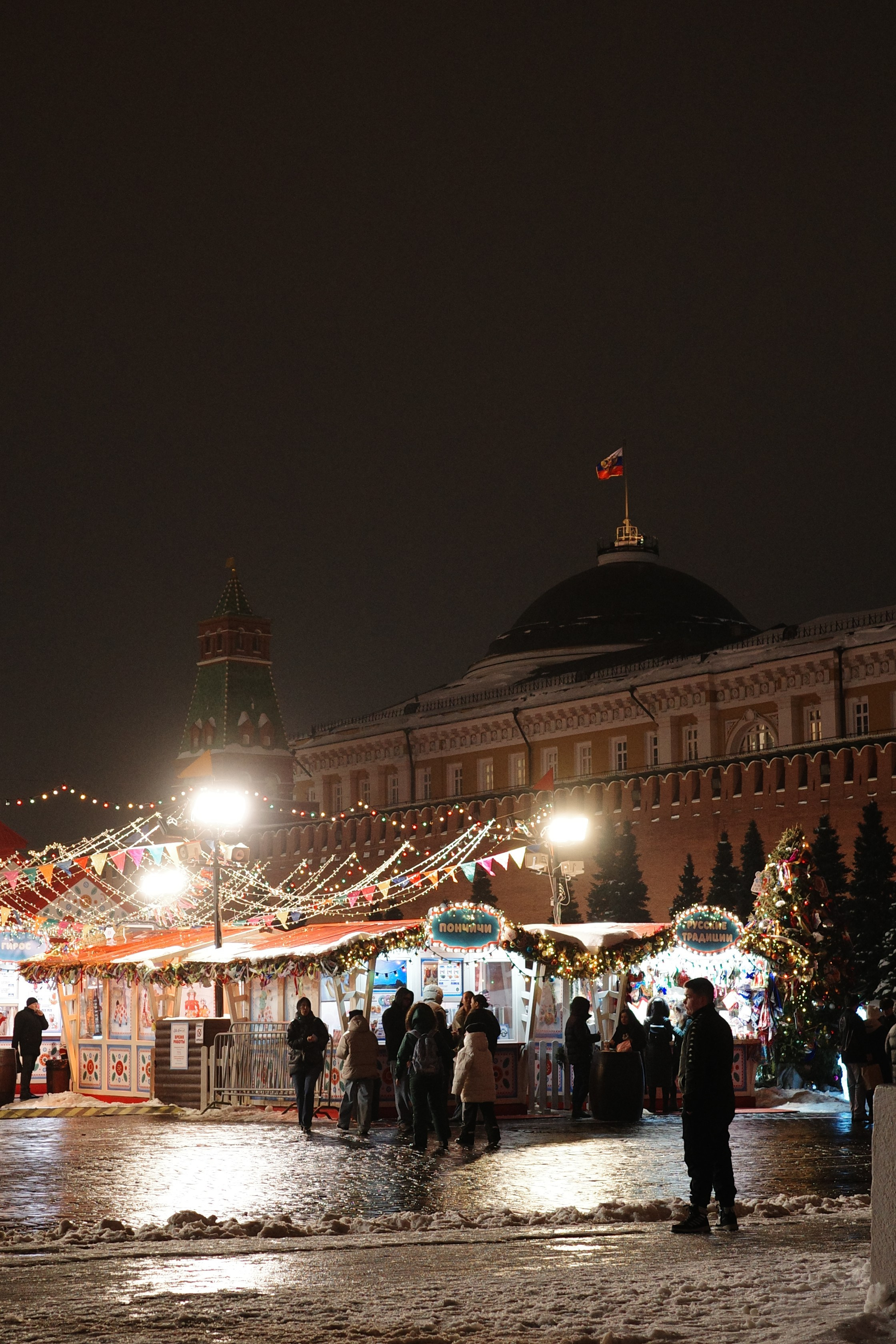 #43: Красная площадь / февраль 2026. Проект «Фотокладовка»: блог уличной фотографии в формате street photo