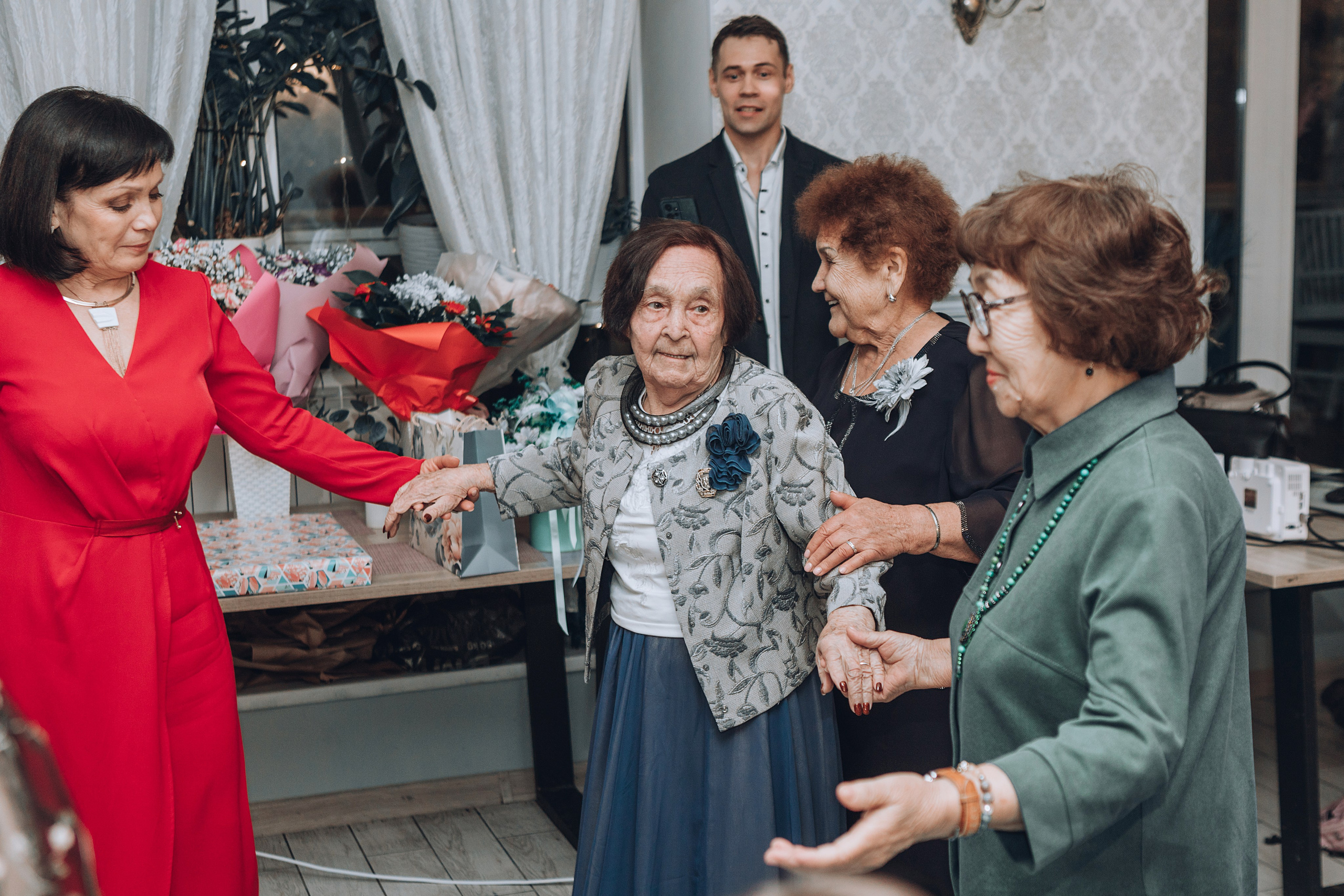 90-летний юбилей Сары Вагаповны. Фотограф в Санкт — Петербурге Анна Конофало