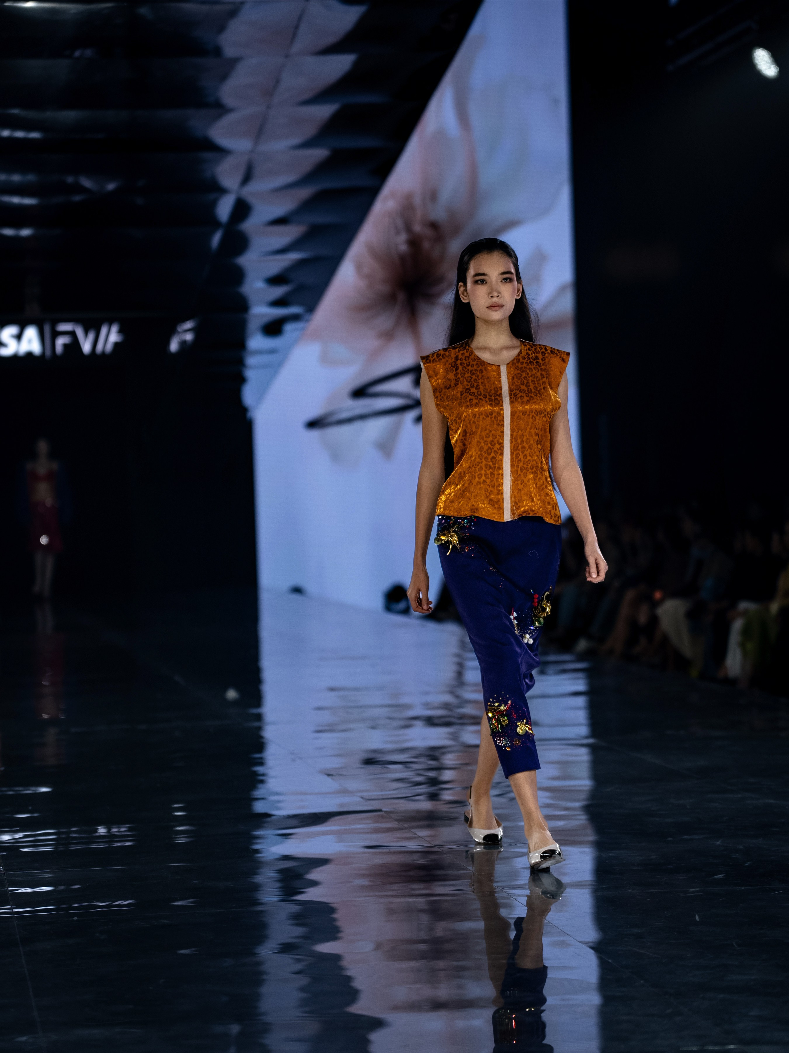 Visa Fashion Week Sako. Сайт Алматинского НЮ АРТ, будуар и фэшн фотографа Дениса Карпенко
