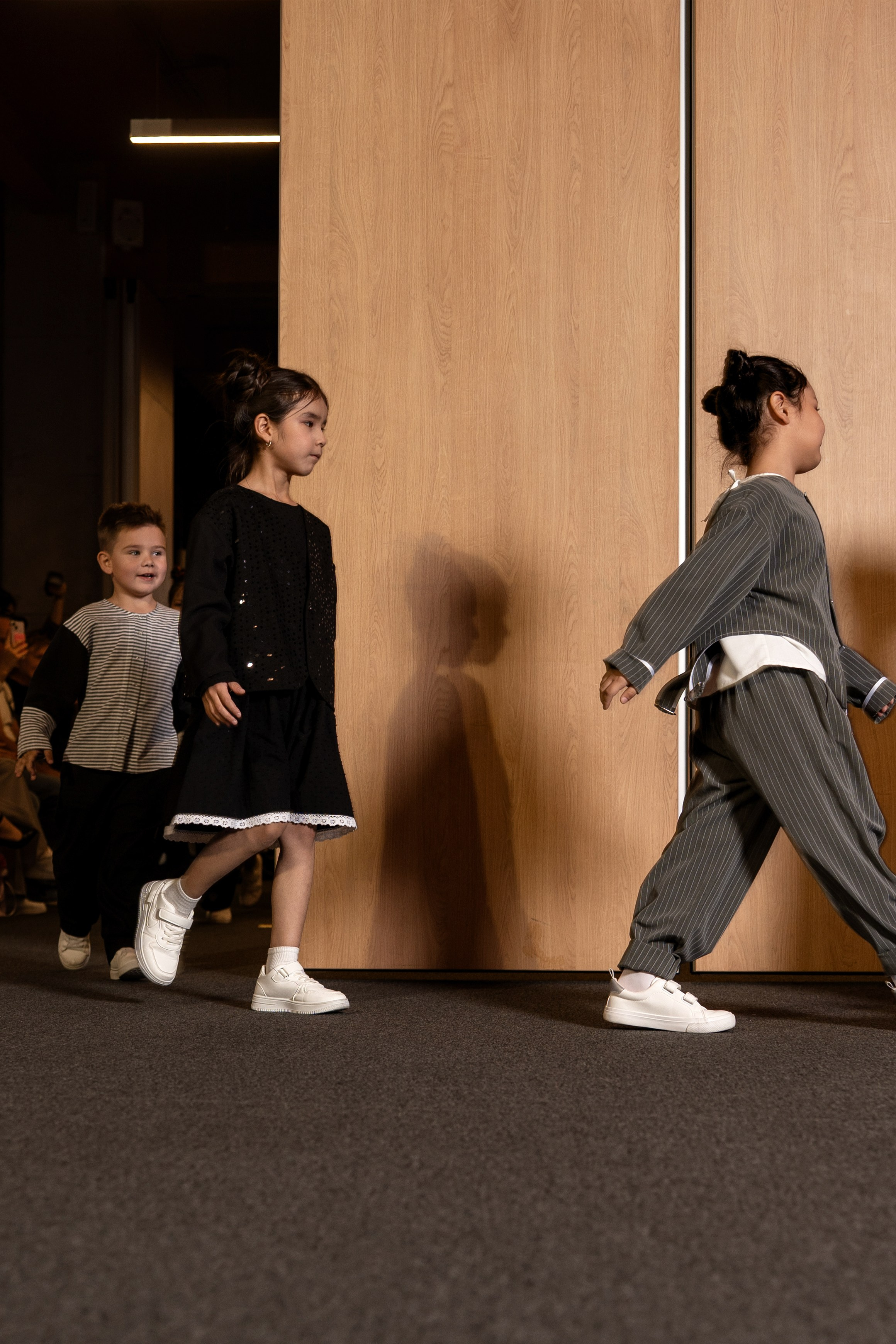 Brand Mila_R. Сайт Алматинского НЮ АРТ, будуар и фэшн фотографа Дениса Карпенко