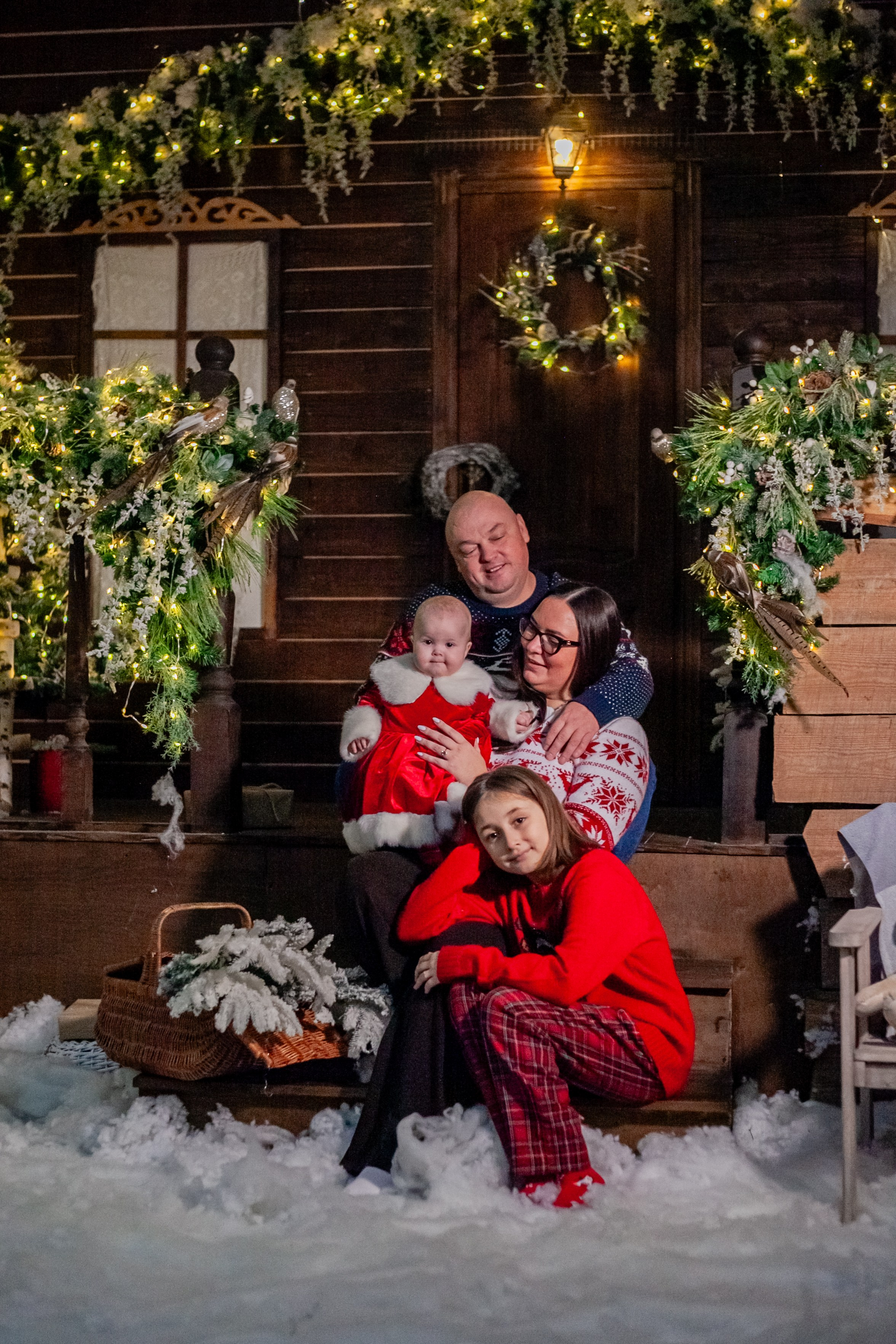 Ульяна и ее семья новый год 2024. Свадебный и семейный фотограф в Армавире