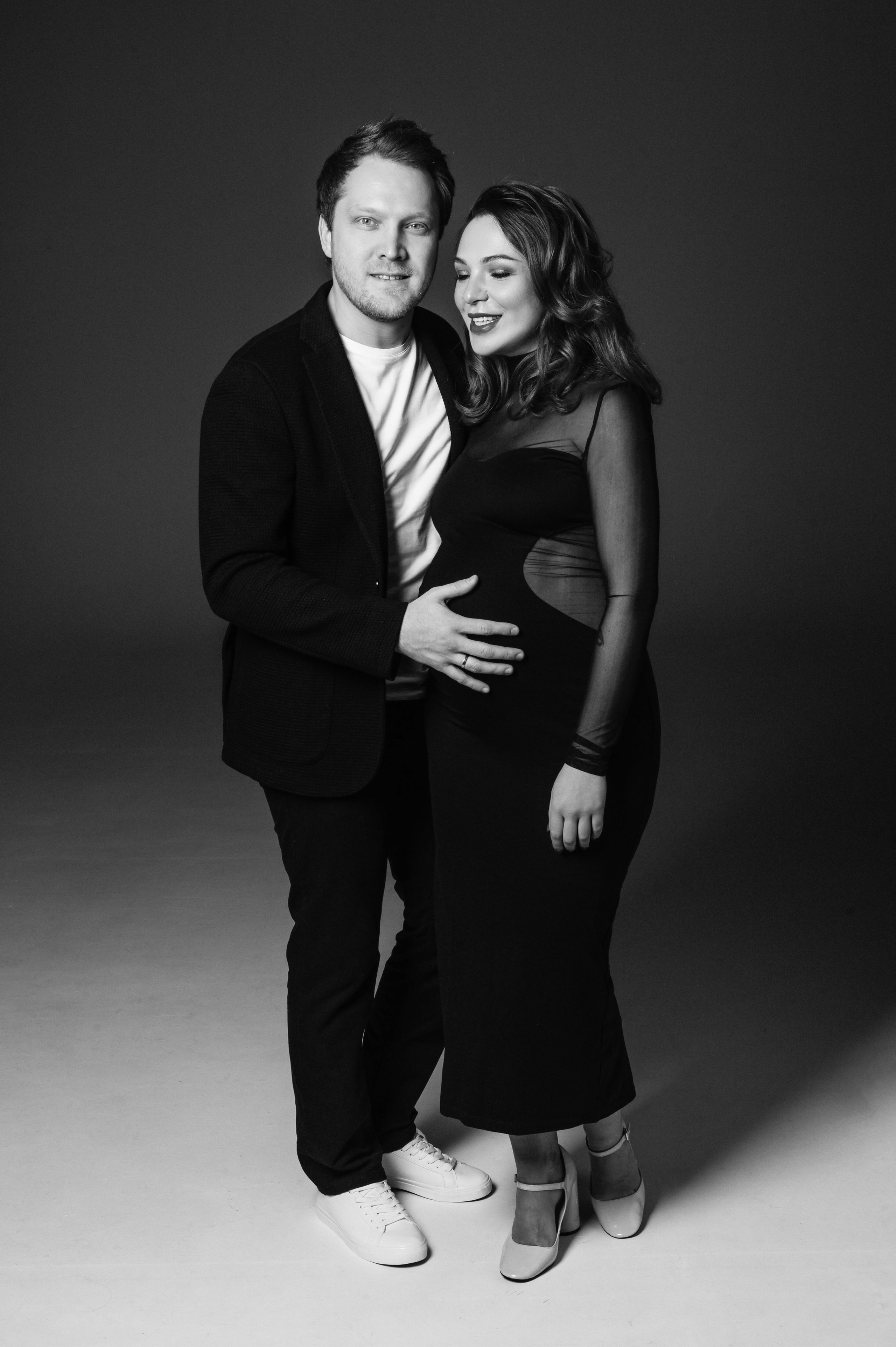 Профессиональный семейный и беременный фотограф в Санкт-Петербурге — Маргарита Иванова. Индивидуальные фотосессии под ключ: от образа до гот. Профессиональный фотограф беременности в СПБ. Стильные фотосессии беременности в стиле минимализм и классическая фотография