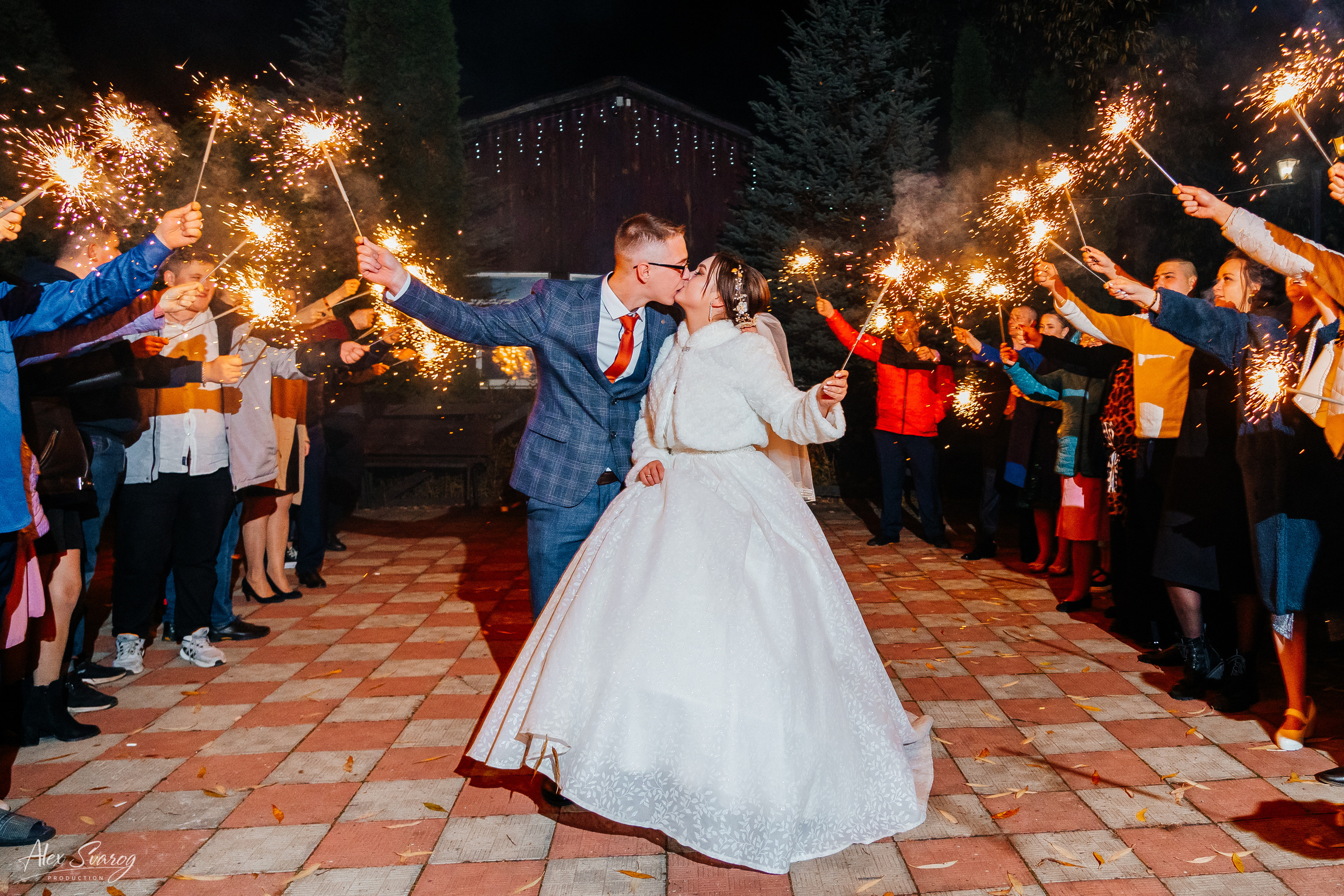 Красивые свадебные фото в Орехово-Зуево. Свадебный и репортажный фотограф-видеограф Москва и Московская область