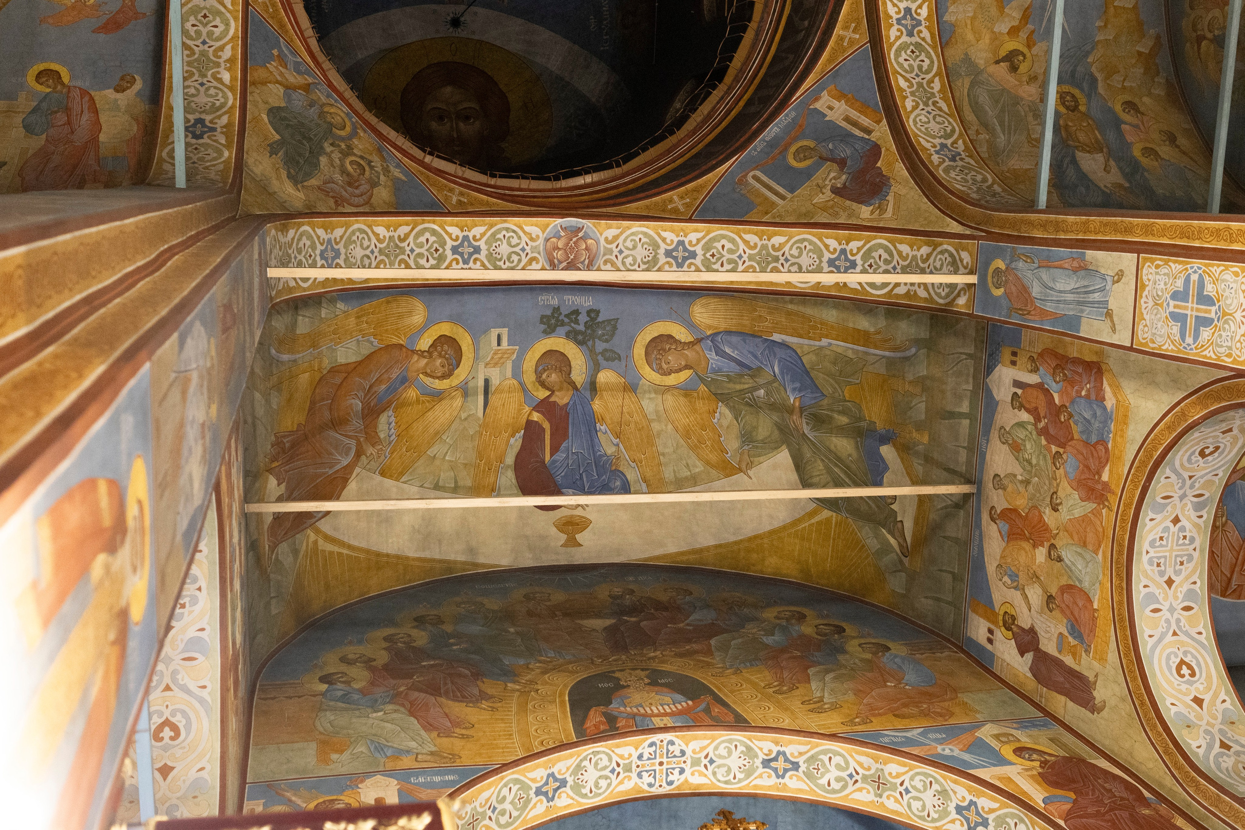 Пасха Господня. ТОП Фотограф на Крещение и Венчание Железногорск Алексей Мещеряков