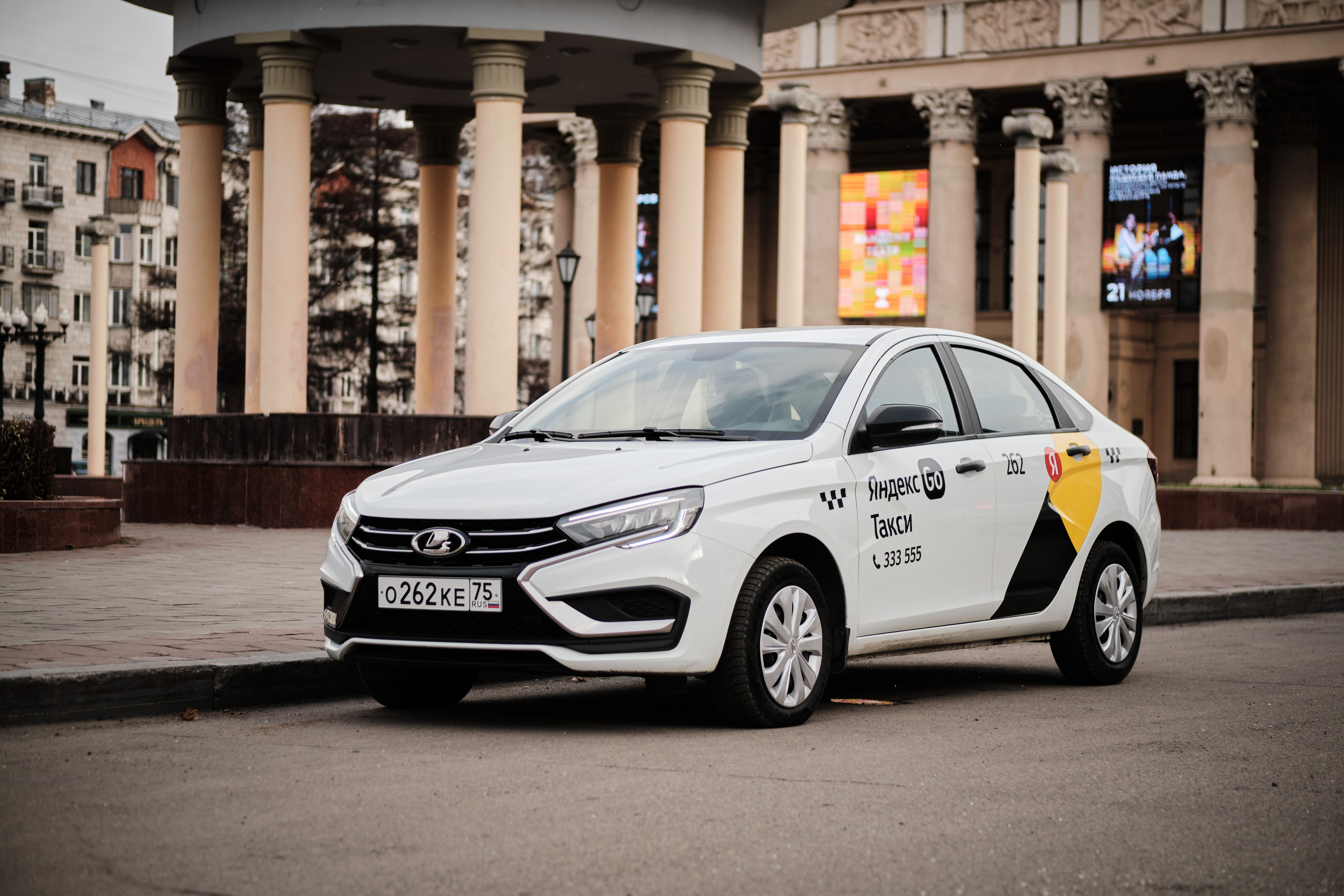 Новый автопарк Яндекс такси в Новокузнецке. Свадебный и семейный фотограф в Новокузнецке Иван Иванов