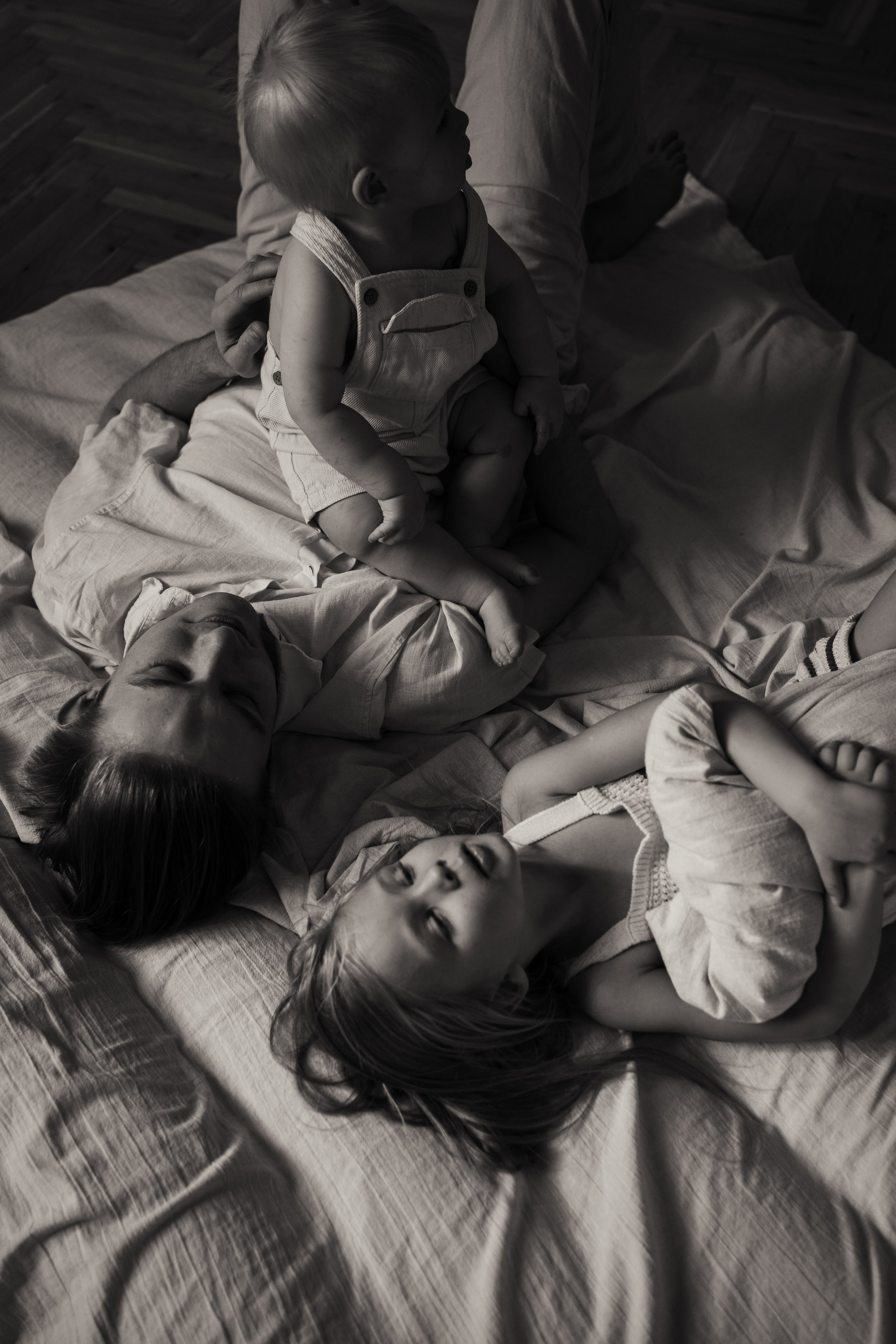 Улыбчивый малыш, Артему 1 годик