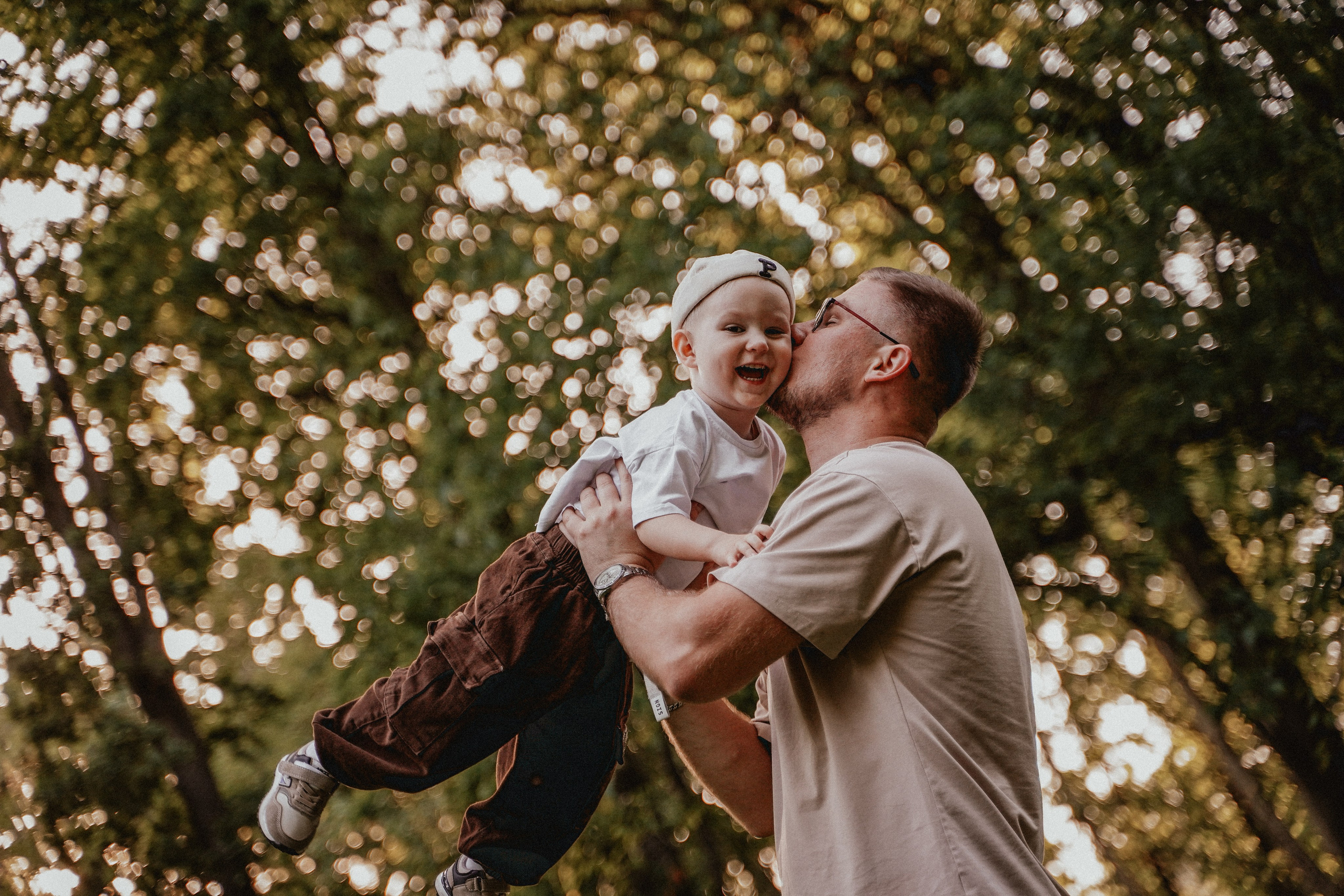 Семейная фотосессия со скейтом и самокатом. Семейный и женский фотограф в Краснодаре Анастасия Приймак