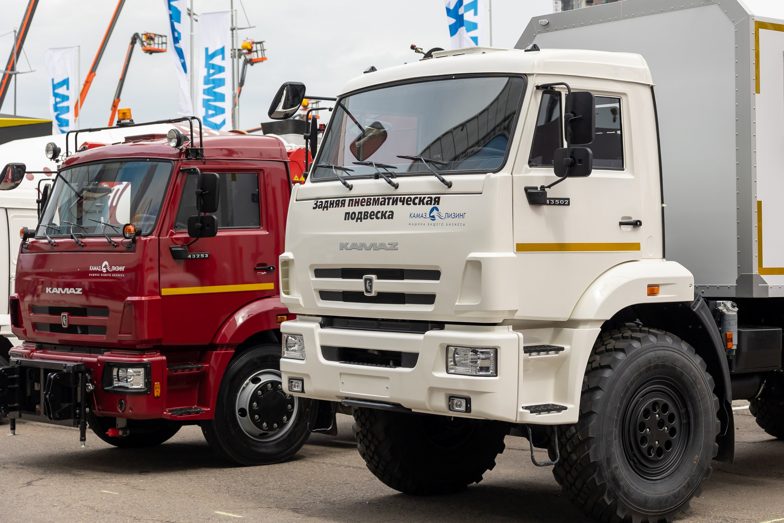 May trucks EXPRO. IDeAI studio