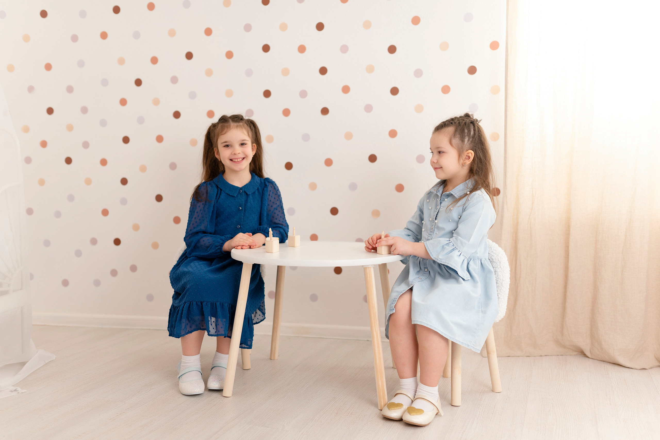 Света и Ира. Детский и семейный фотограф в Сургуте и Нефтеюганске Анна Старцева