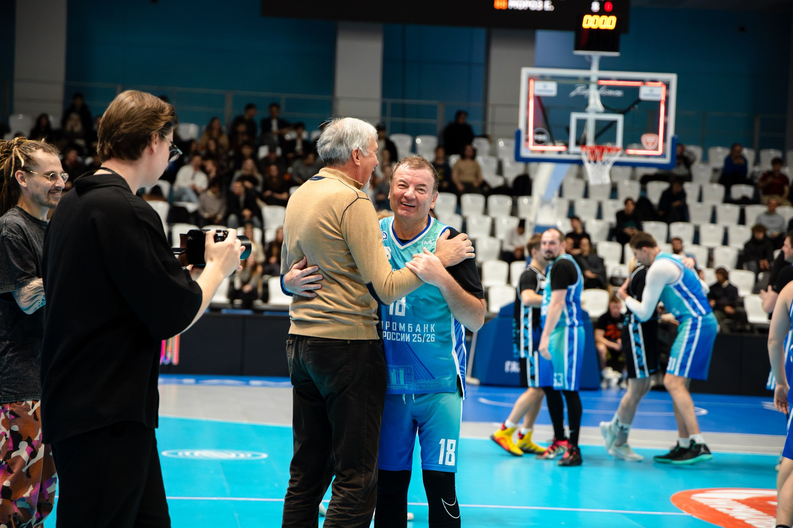 Кубок Четырех | Благотворительный матч. Главная