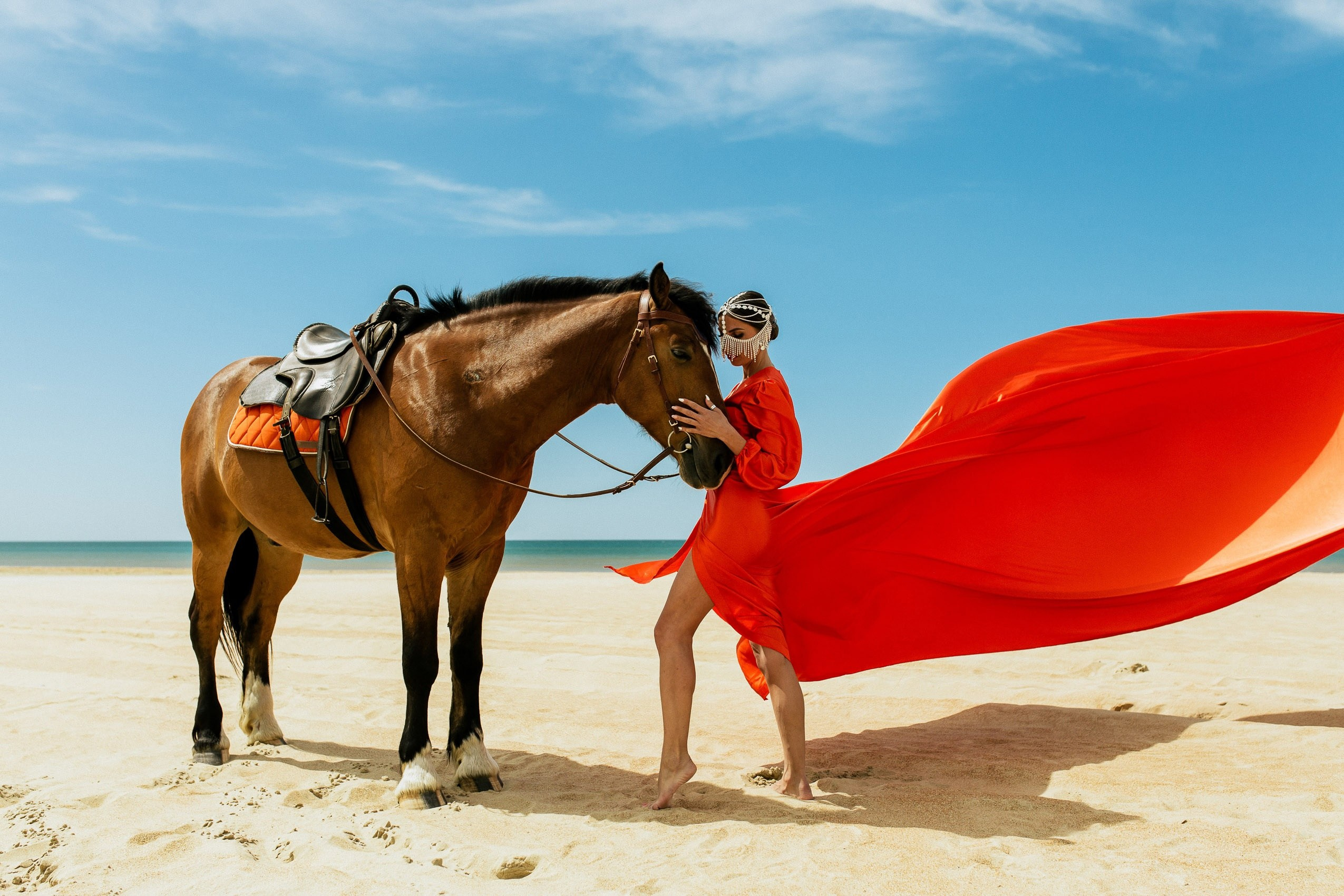 Фотосессия девушки с лошадью в Джемете