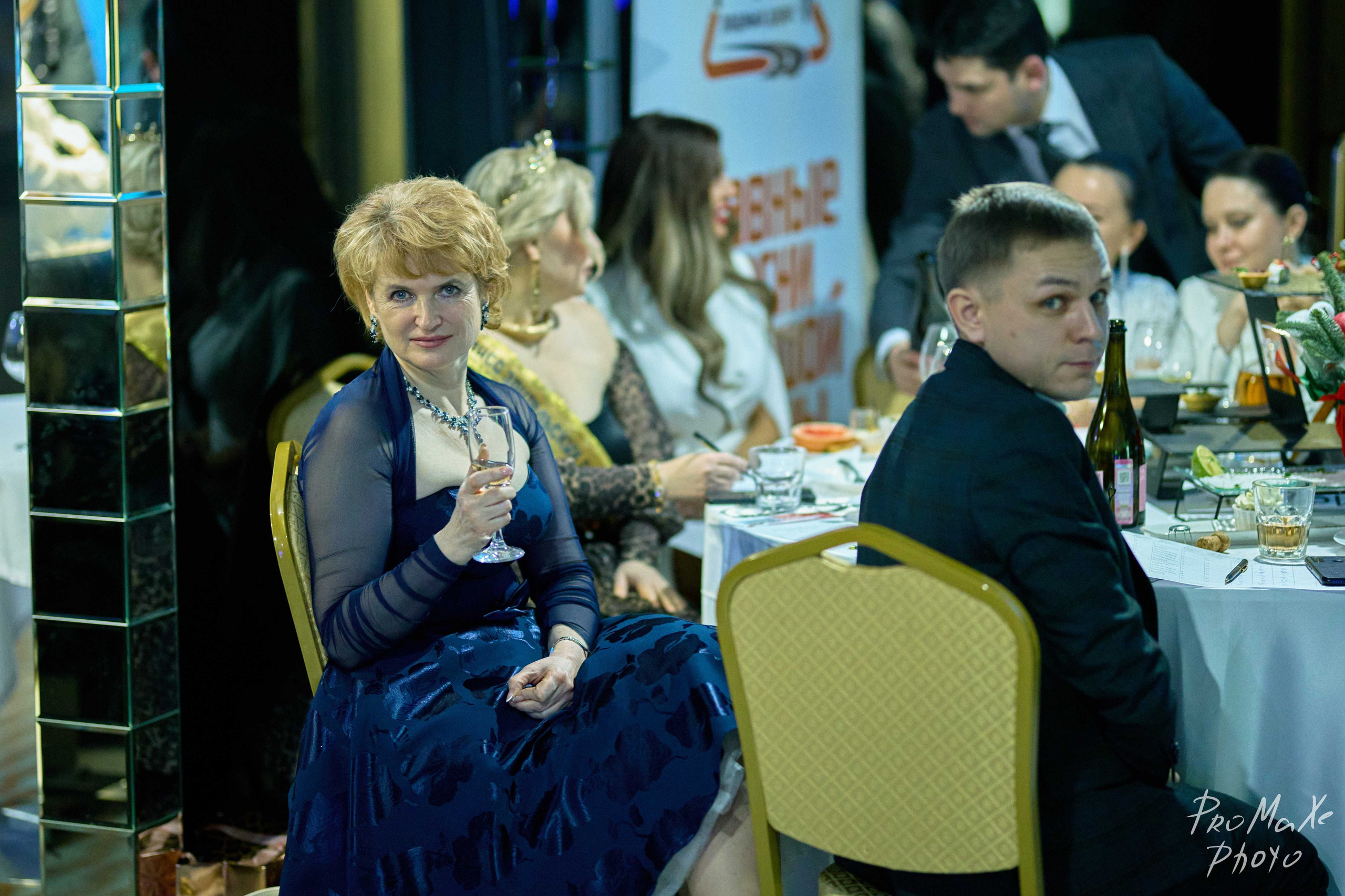 Зал КРАСА МАСС-МЕДИА ЧУВАШИИ. Владимир Суздалов (ProMaXe) — Портретный фотограф, тематические фотосессии в Чебоксарах