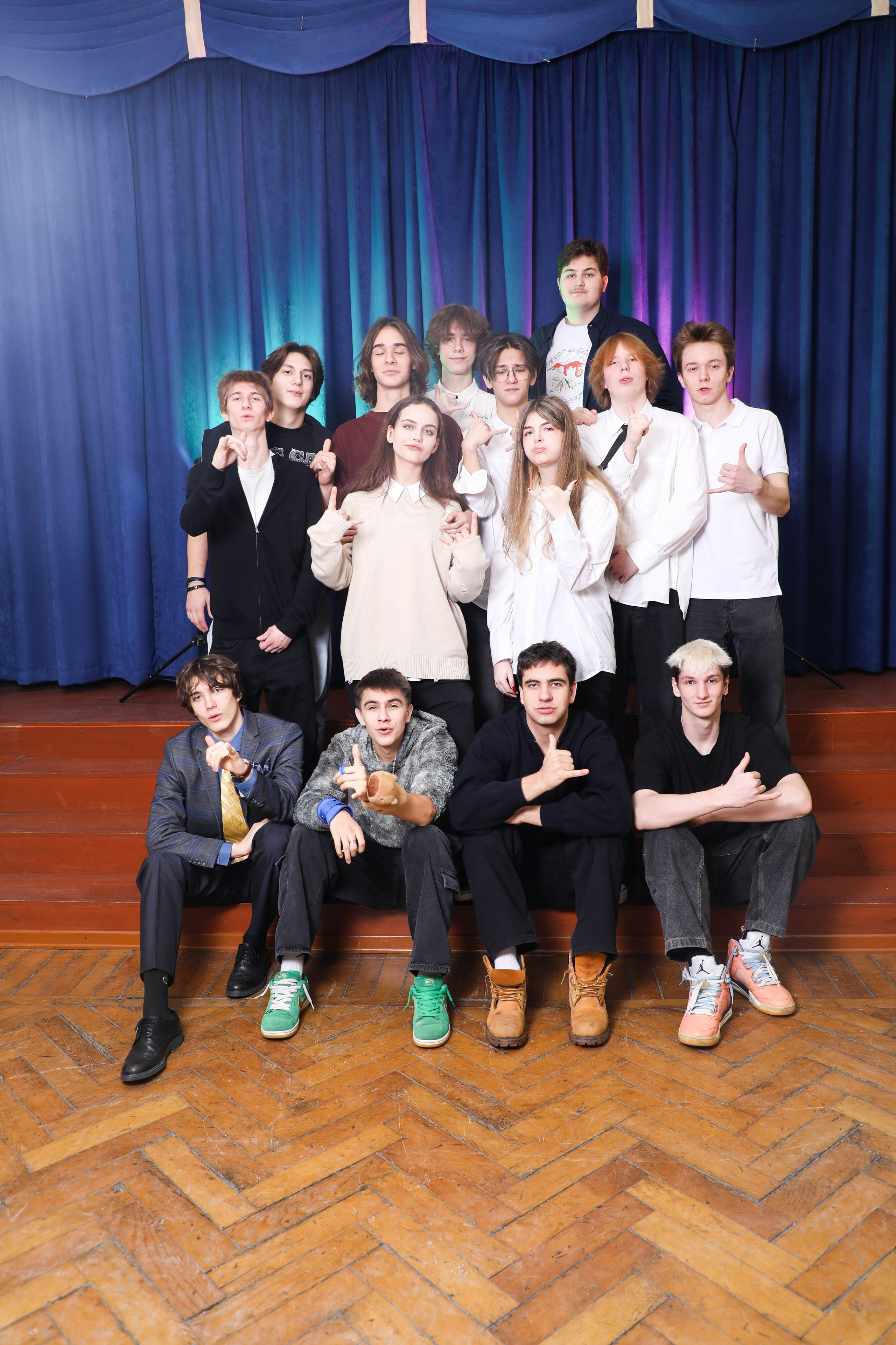 Школа 9-11 классы. Школьный фотограф Олеся Галатова