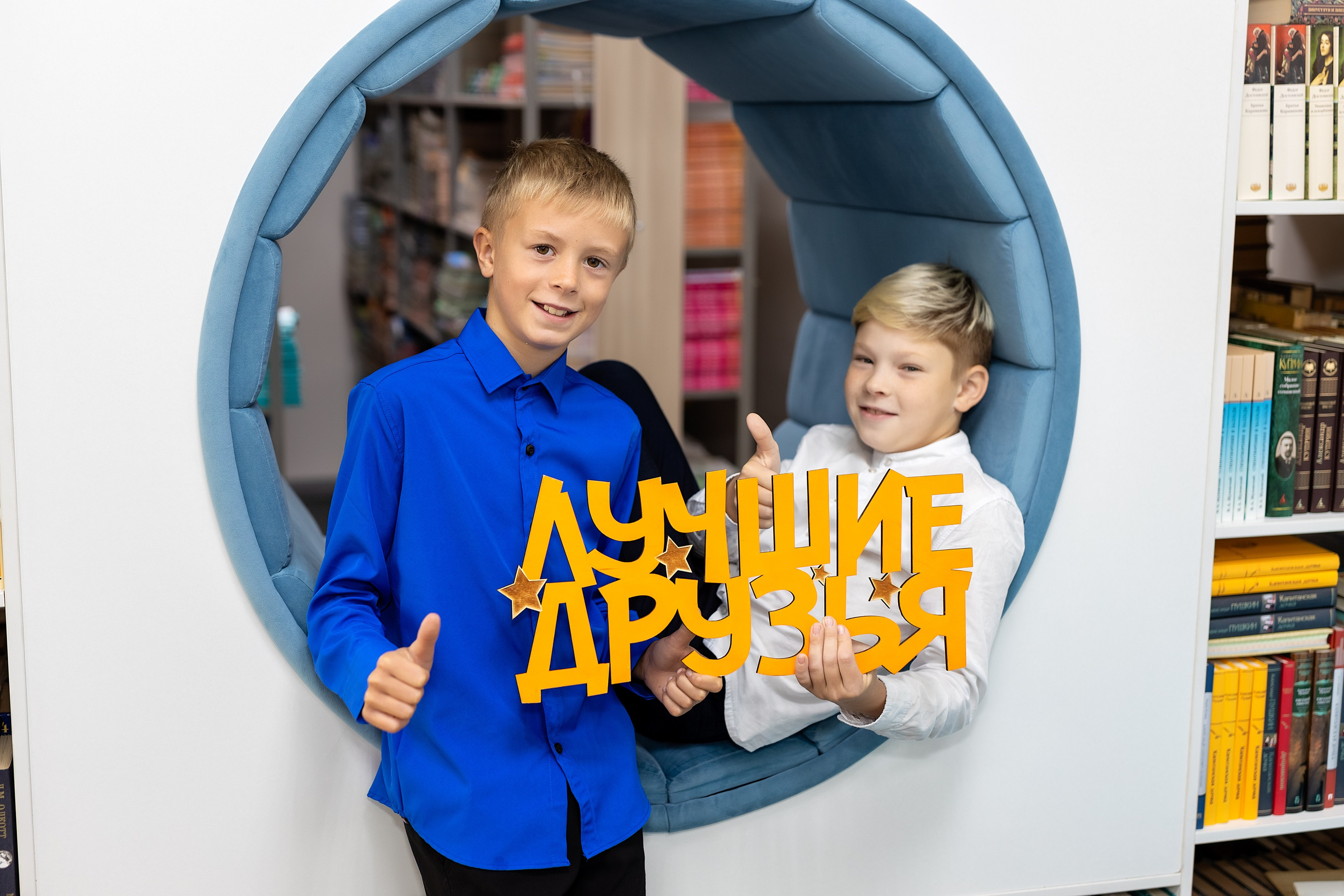 Школа № 4 имени В. Н. Косова, 4б. п.Тавричанка. Стильный выпускной альбом Владивосток фотограф Вероника Мигачева