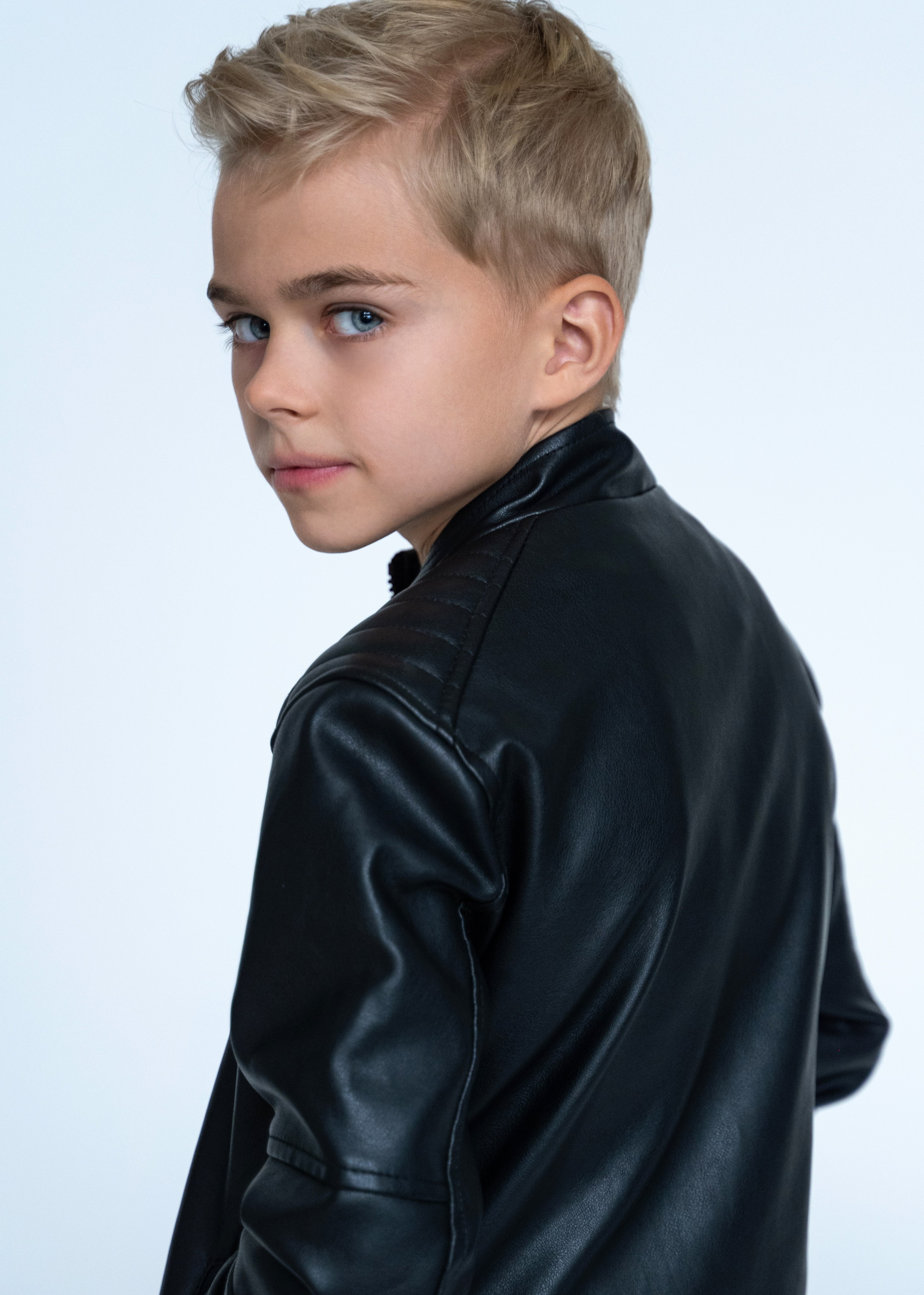 Иван. Фотограф Москва Виктория Вишневская актерское / модельное портфолио