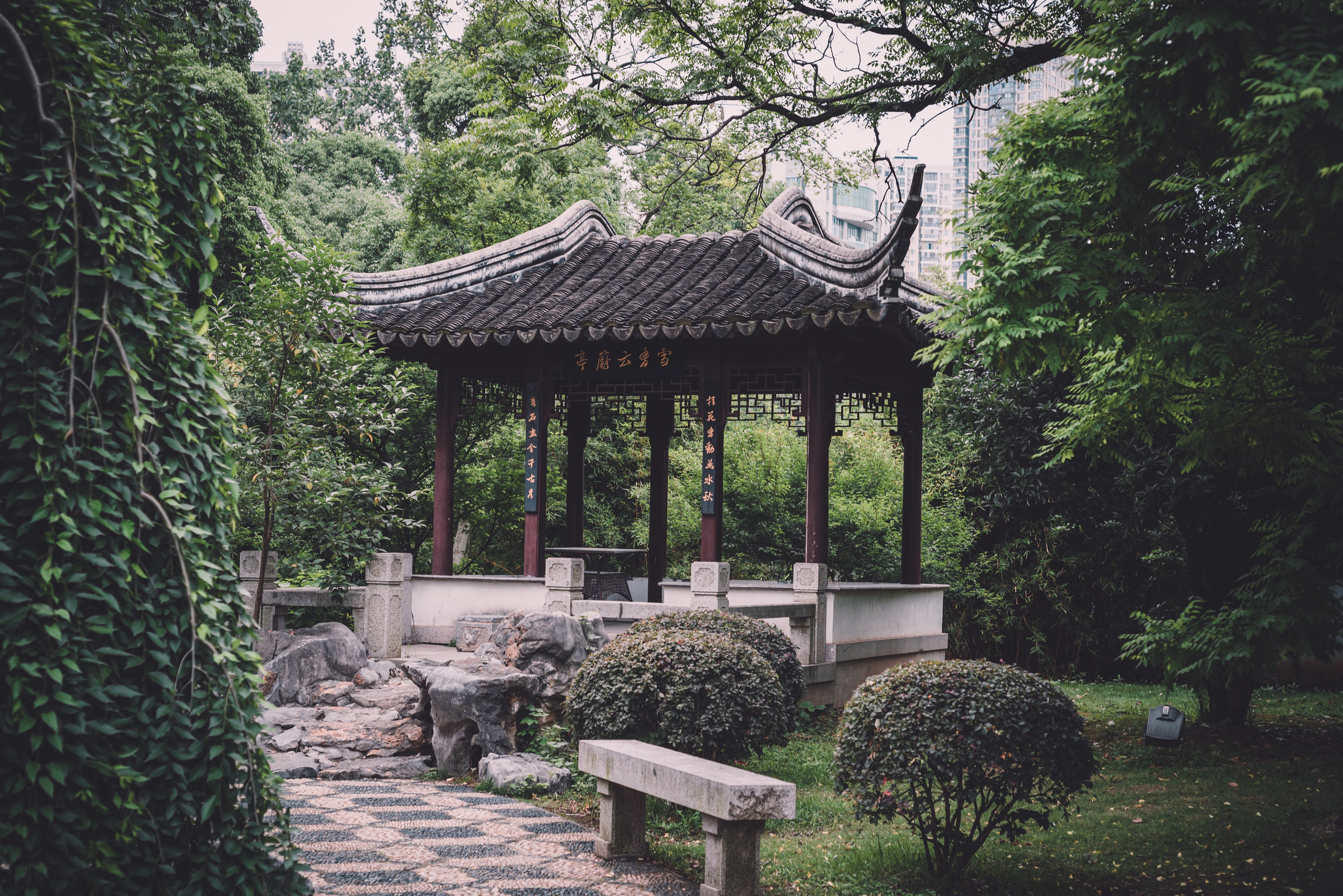 Рекламный фотограф из Гуанчжоу: путешествие по Уханю через объектив камеры. Коммерческий и предметный фотограф в Гуанчжоу Коваленко Александр