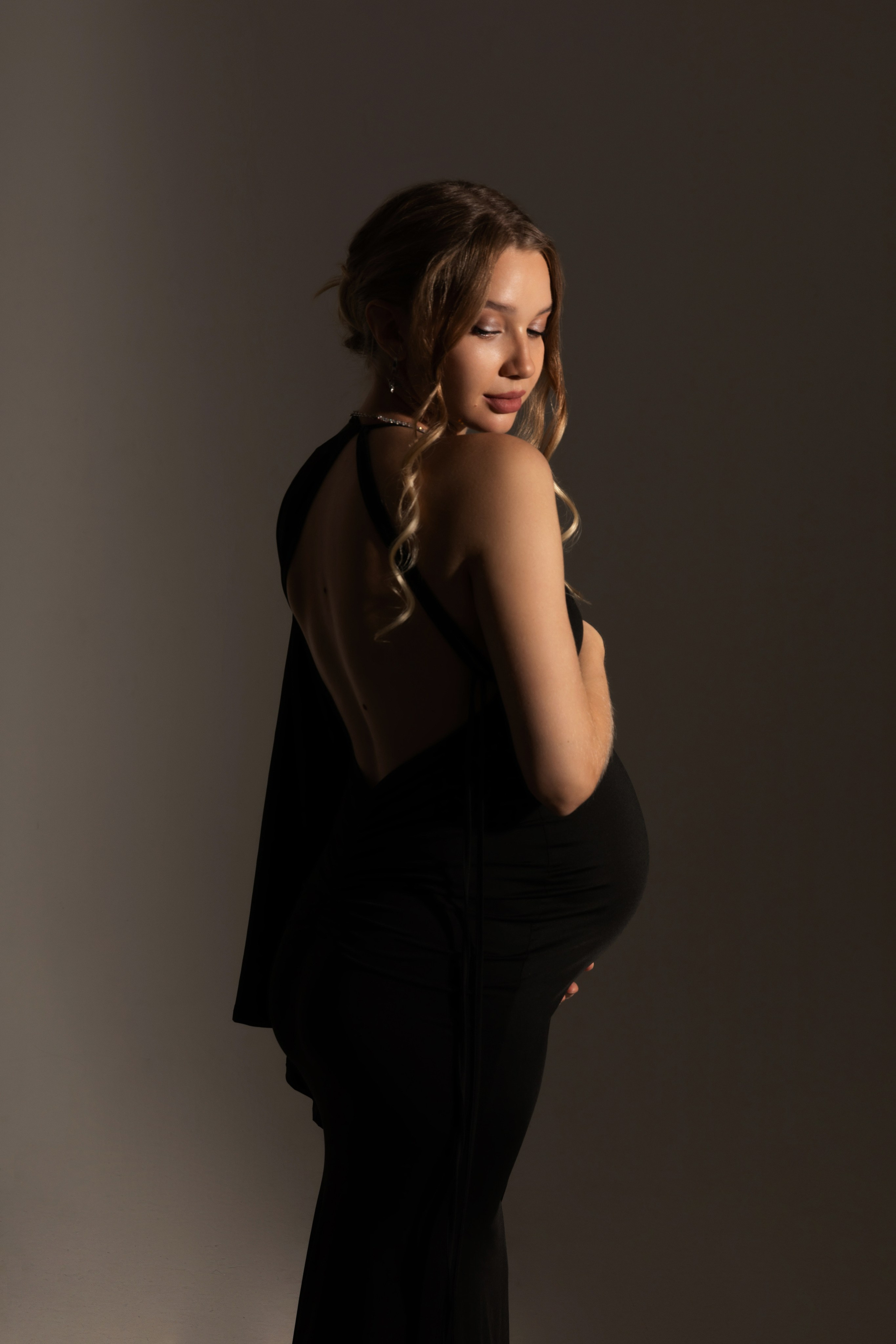 Беременность. Фотограф Мария Щеголькова. Чувственный женский портрет