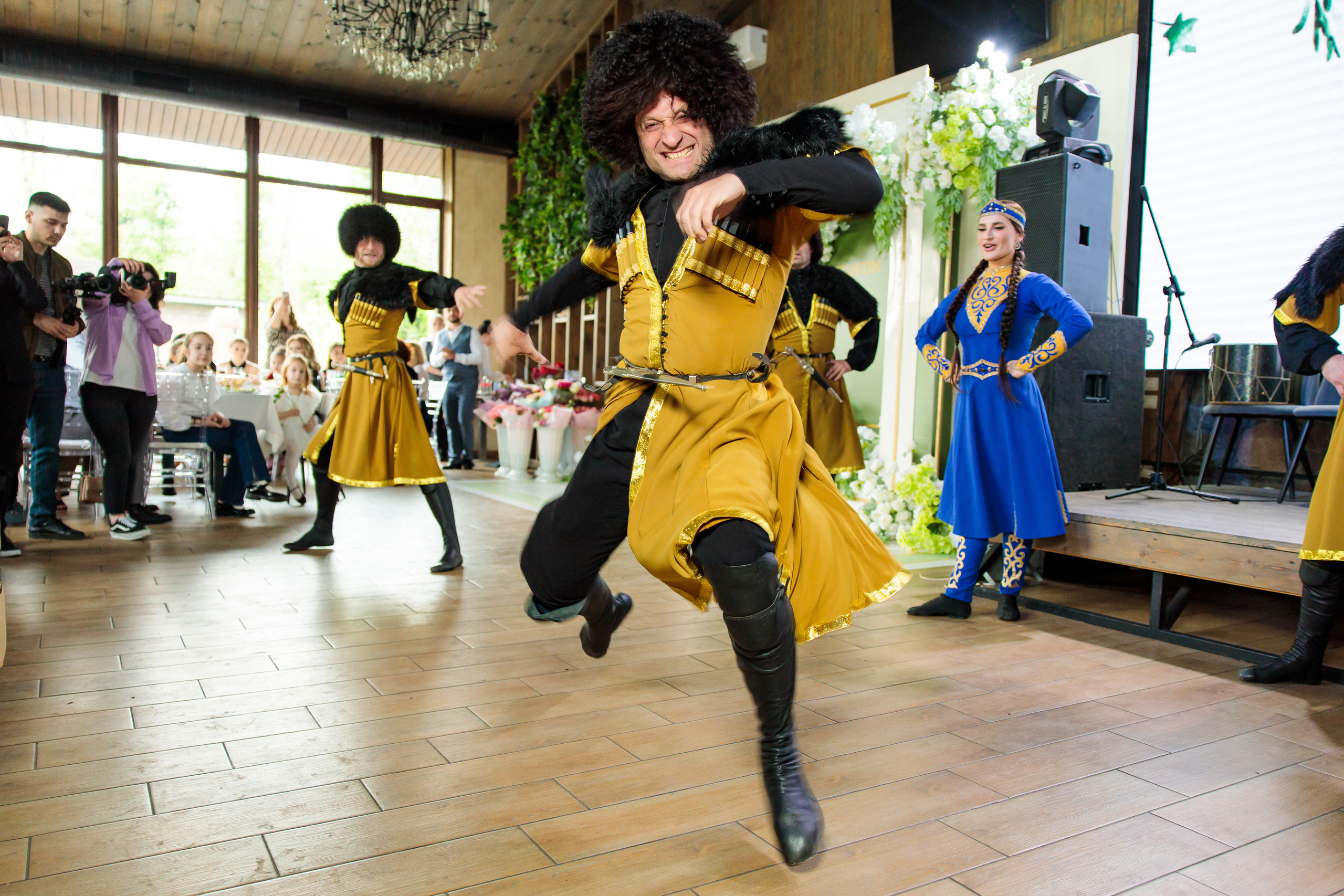 Свадебный фотограф Новокузнецк. Фотограф в Новокузнецке Бахтияр Омуров