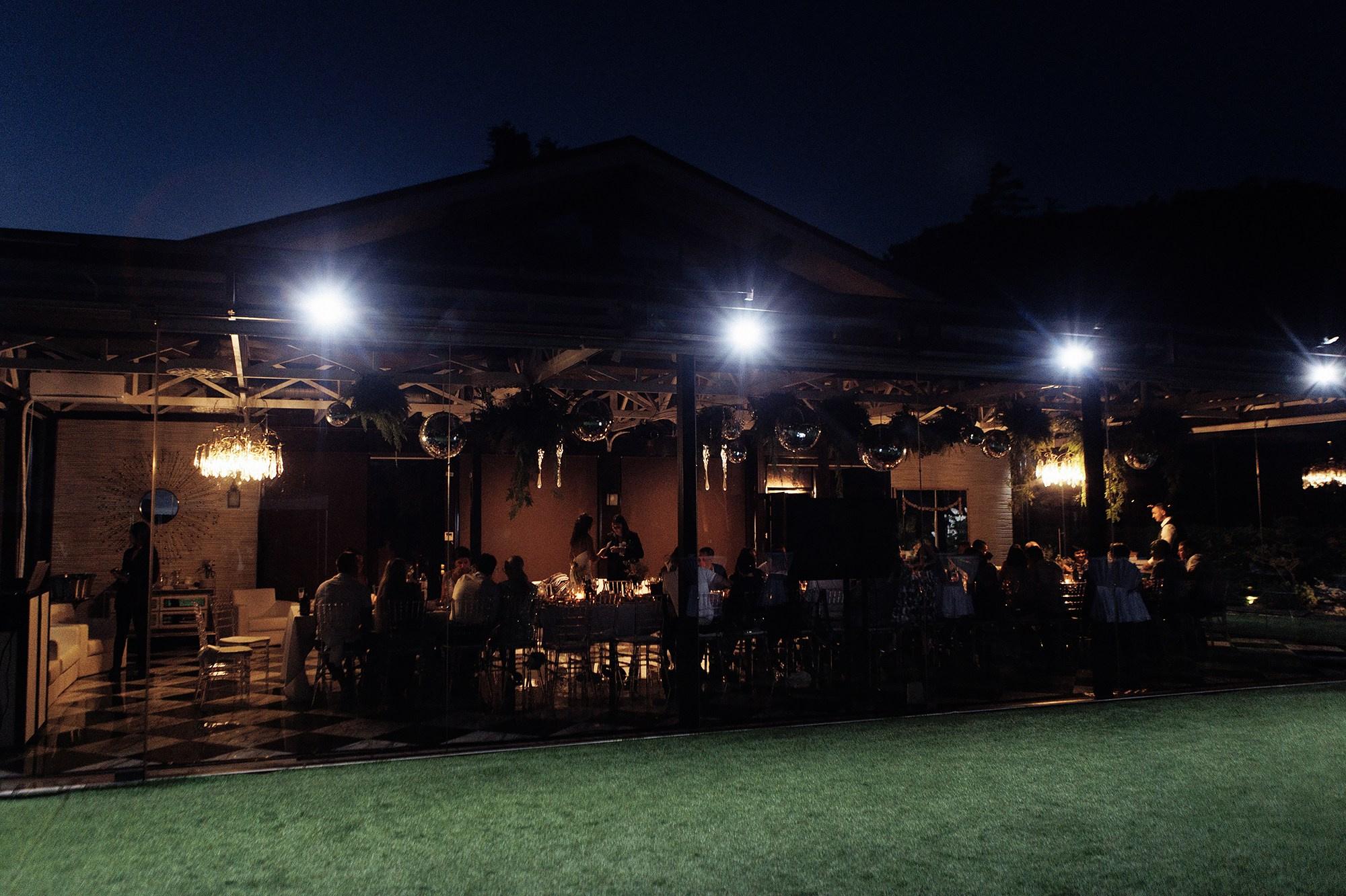 Настя и Игорь 17.08.24. Свадебный фотограф Владивосток Алина Гевондова