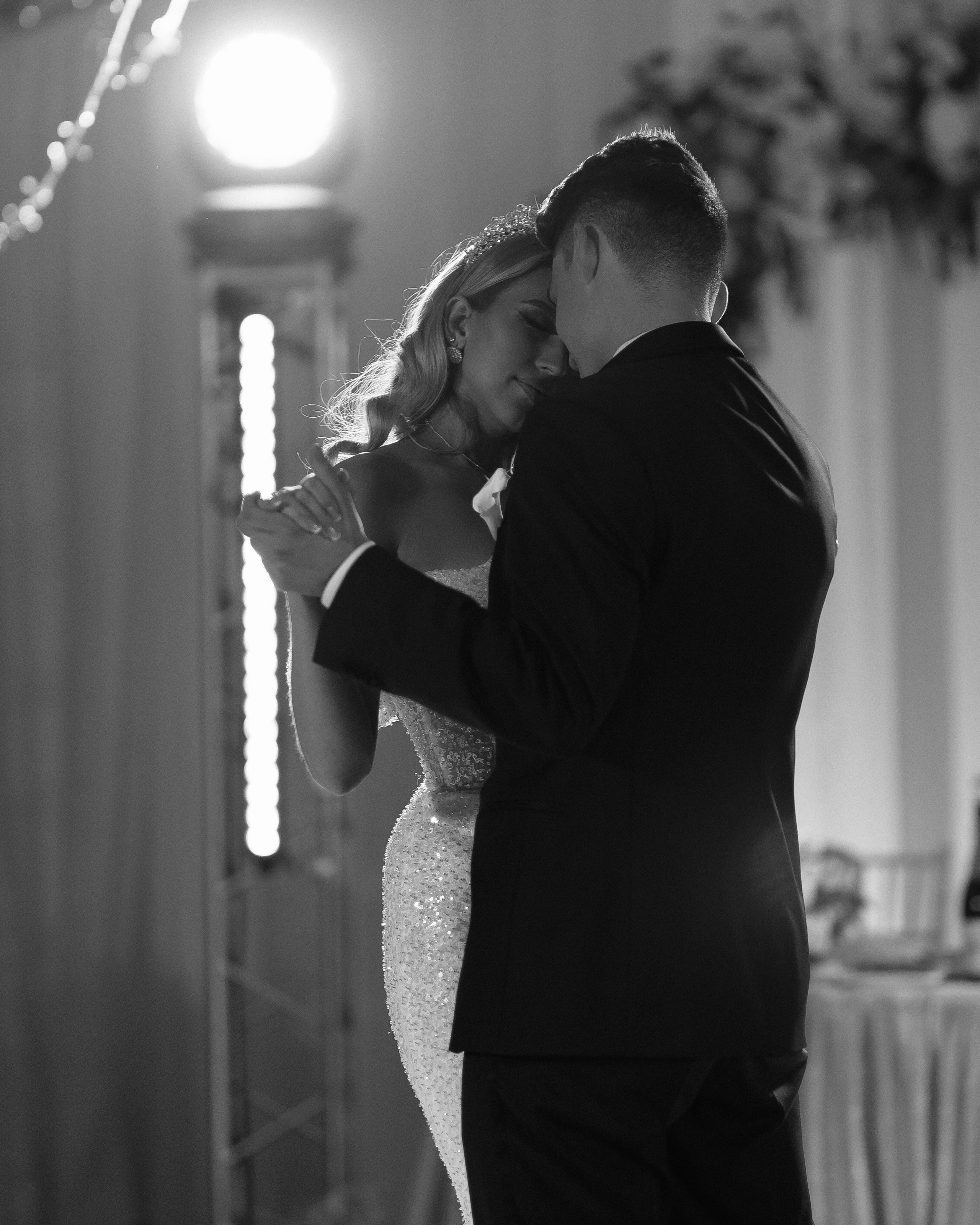 ···. Свадебный фотограф в Санкт-Петербурге Александра Чукавина