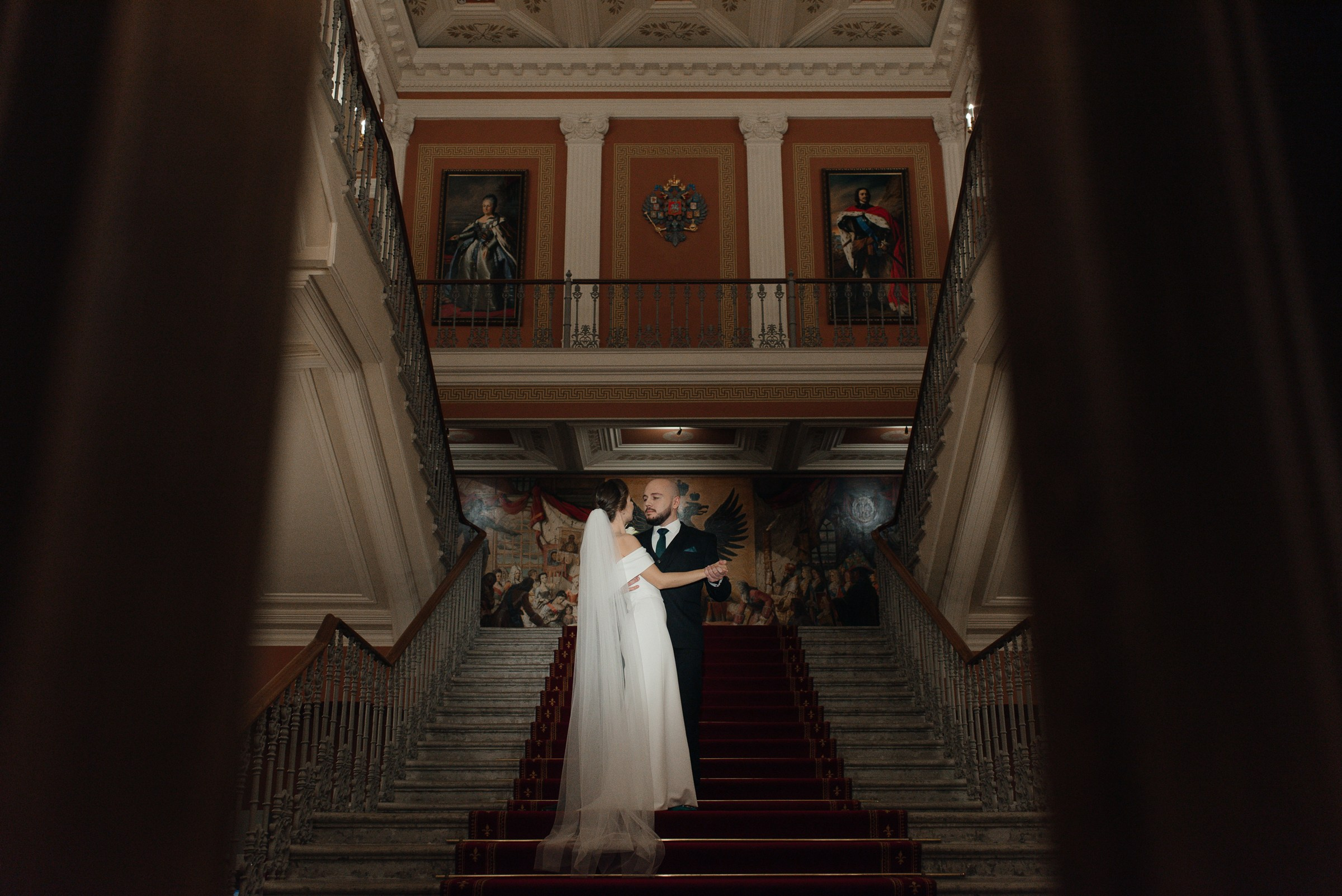 свадебная фотосессия во Дворце Елисеевых, свадебная фотосессия в Талион Империал Отель