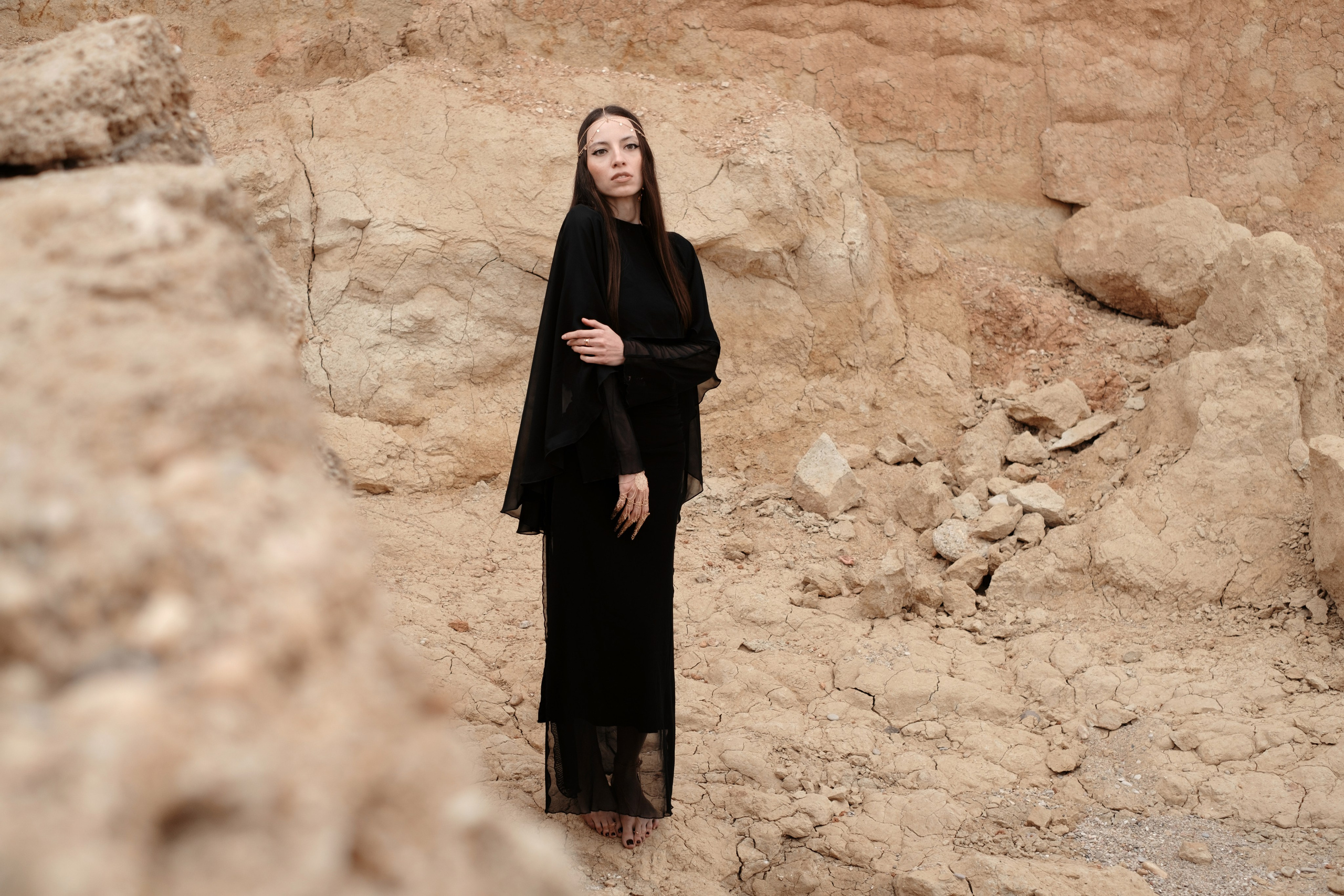 Фотосессия у моря, арабская эстетика. Профессиональная фотосъемка в Крыму. Натуральные эмоции и живые кадры. Забронируйте дату прямо сейчас!