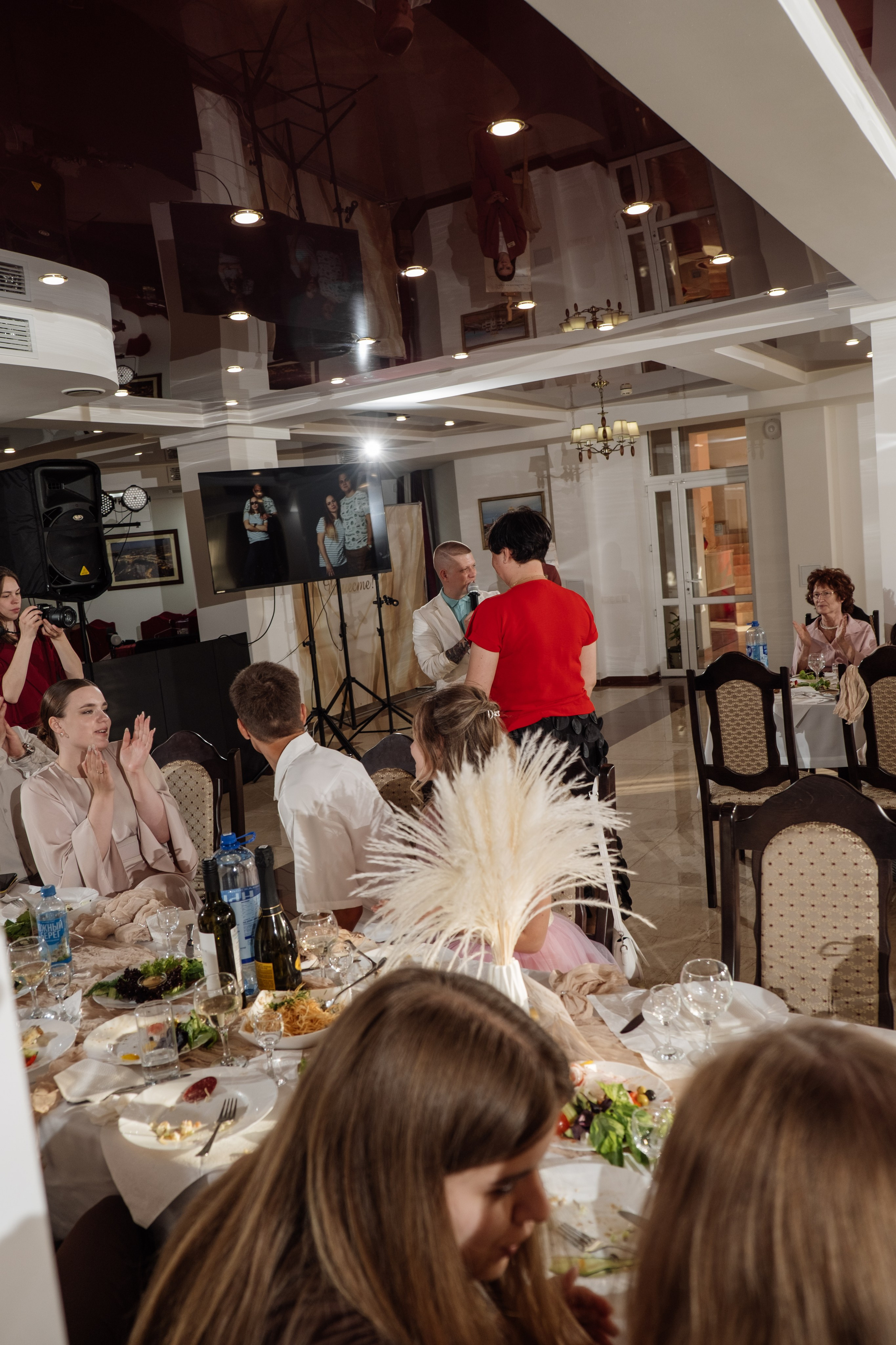 Свадебный ретопртаж. Профессиональная фотосъемка в Крыму. Натуральные эмоции и живые кадры. Забронируйте дату прямо сейчас!