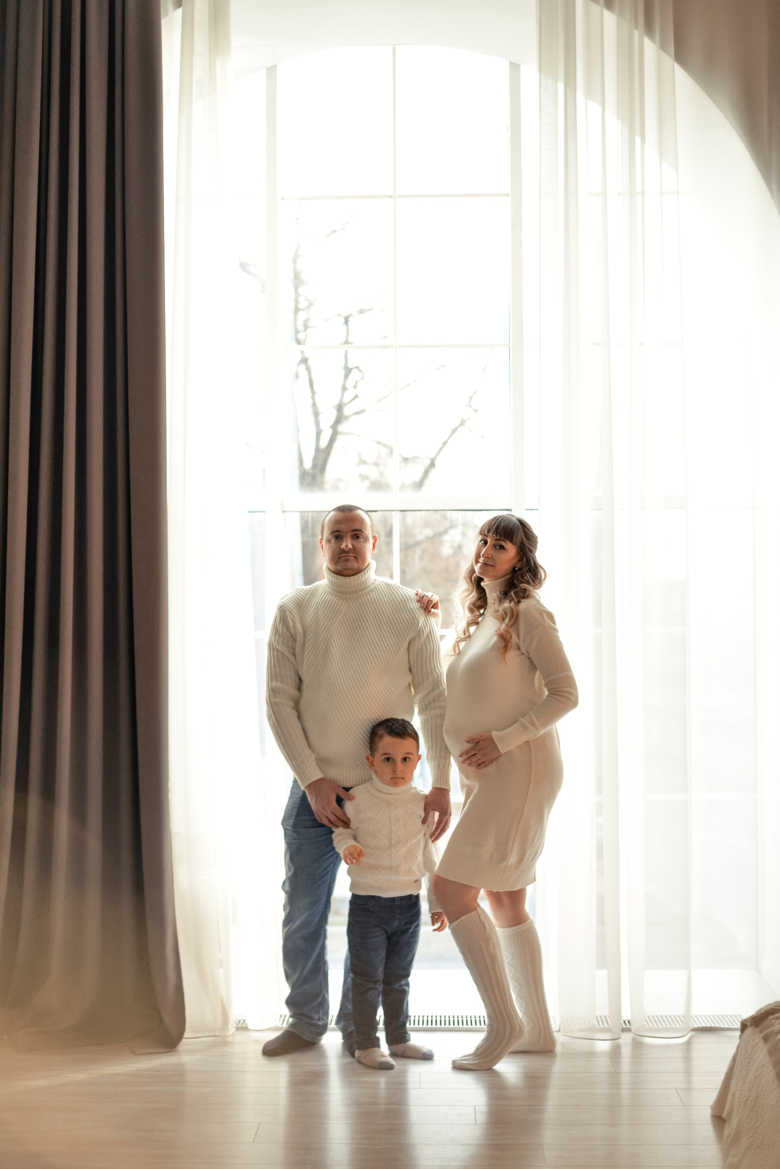 Семейная и Беременность в зале Грей. Семейный и свадебный фотограф Галина Абакумова, фотосессии в Белгороде